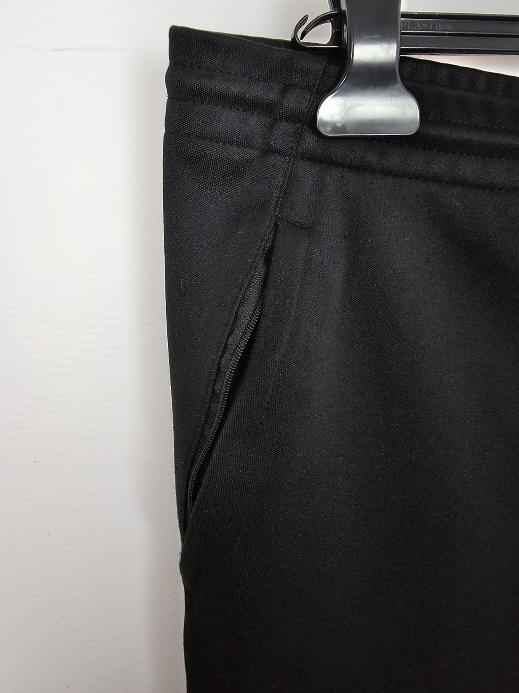EK8974 Herren Jogginghose von Jako, Schwarz, Gr. M4