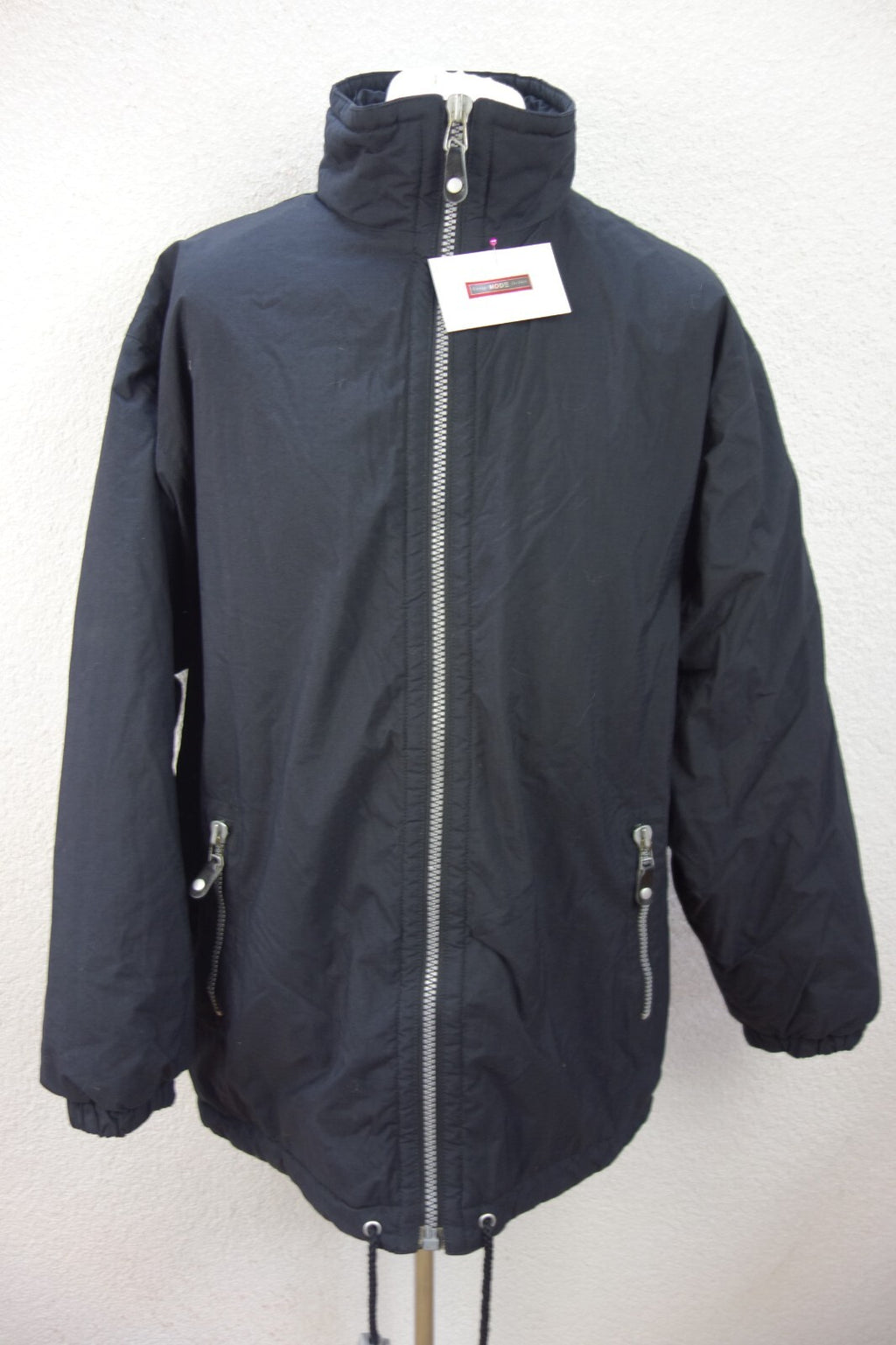 EK4008 Schwarze Winterjacke von Etirel, Gr. L0