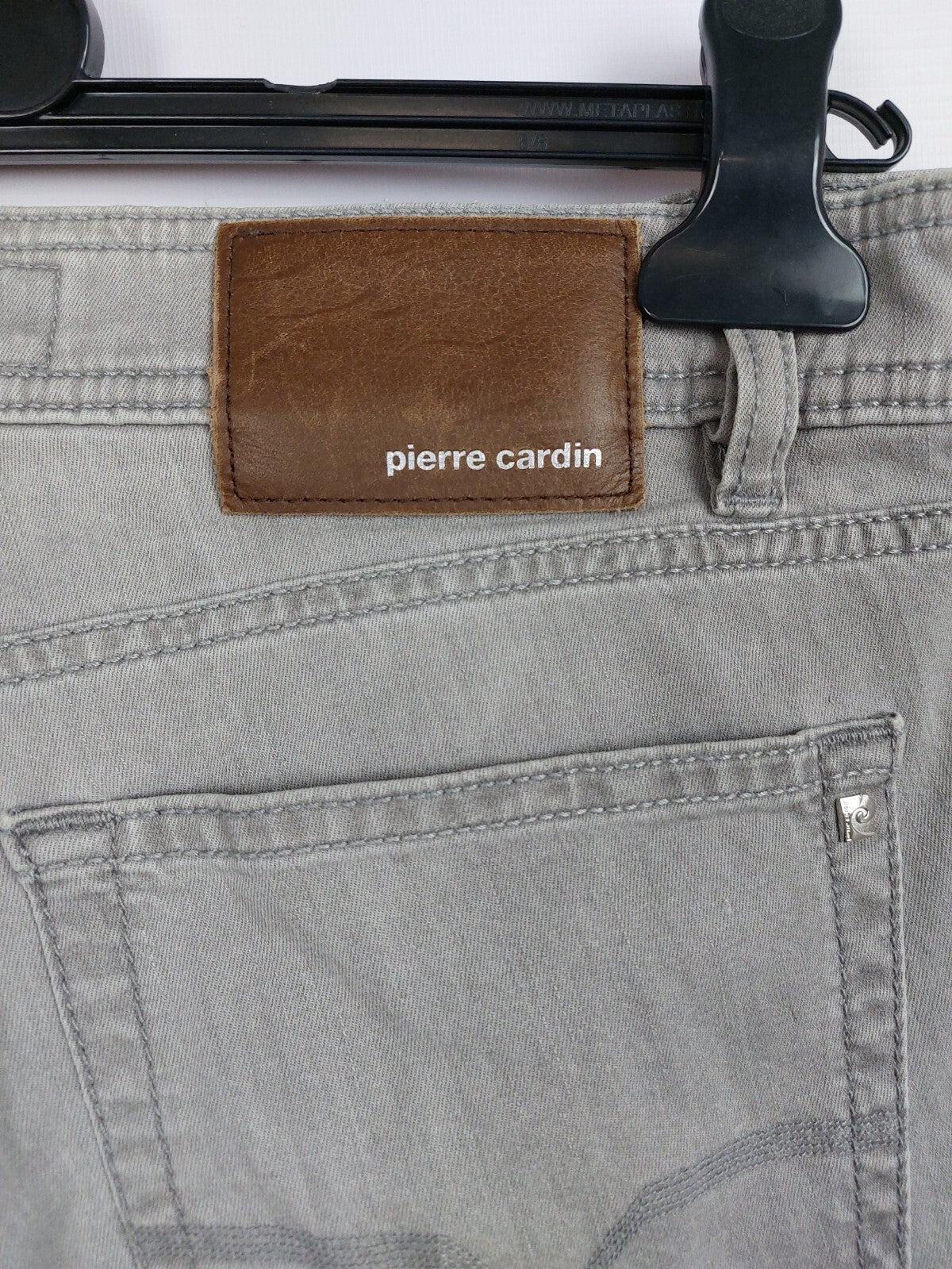 EK4553 Graue Jeans für Herren von Pierre Cardin, Gr. 423
