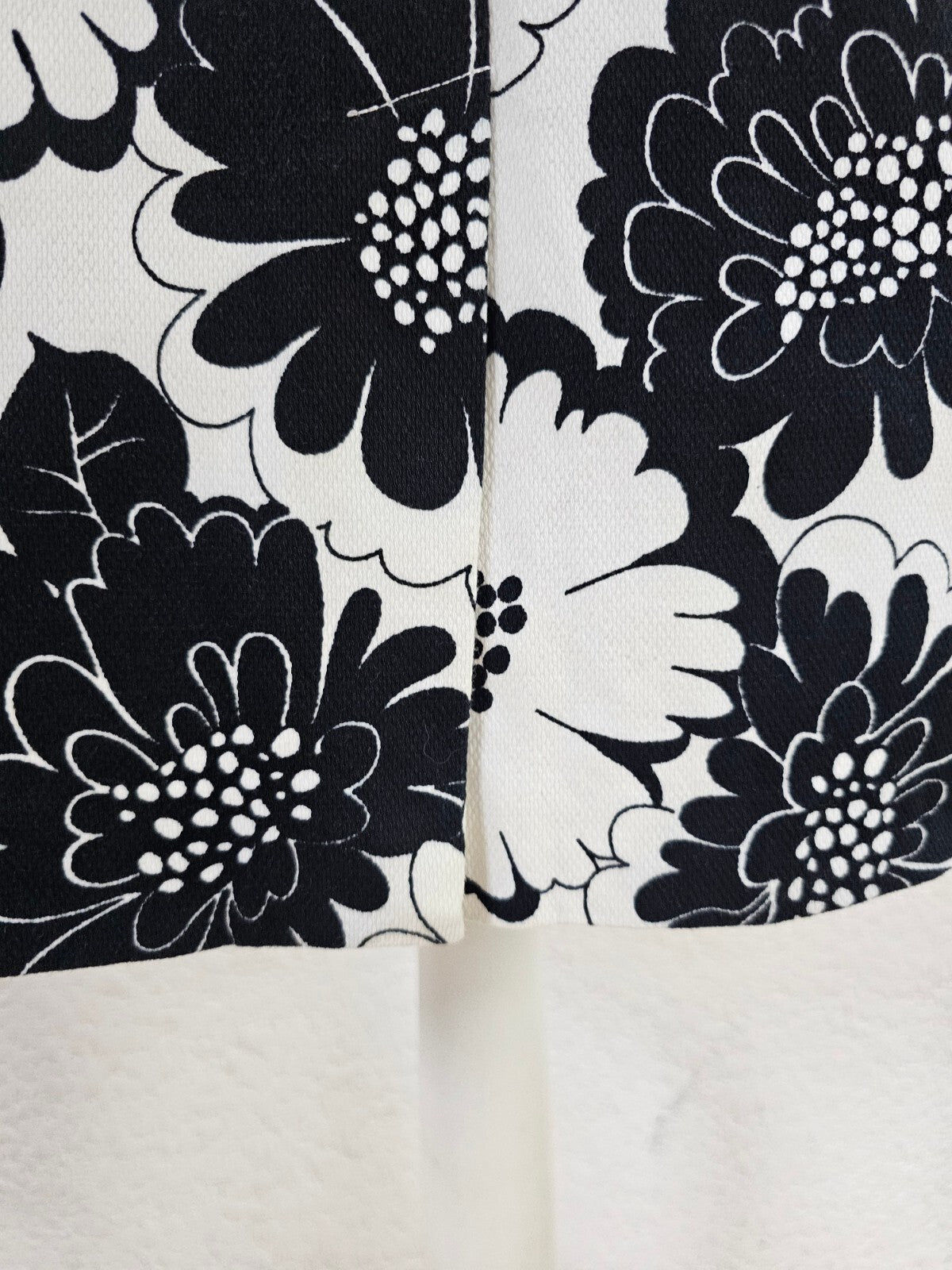 EK6319 Damenkleid von Barisal, weiß-schwarz, Gr.365