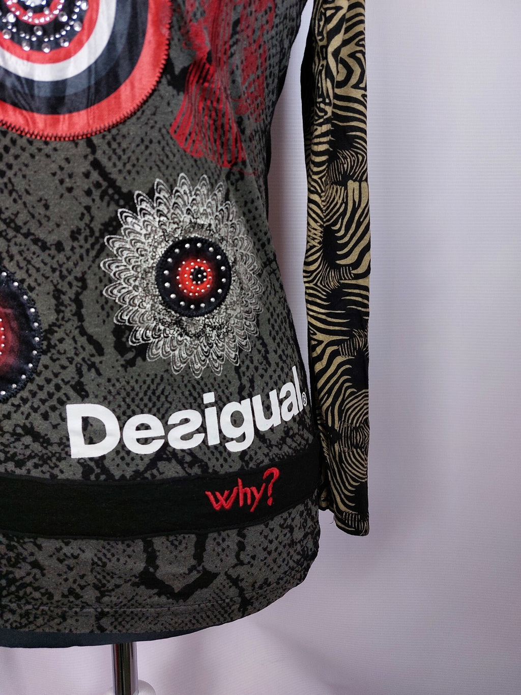 EK3206 Damen Langarmshirt von Desigual, schwarz mit Muster, Gr.L2