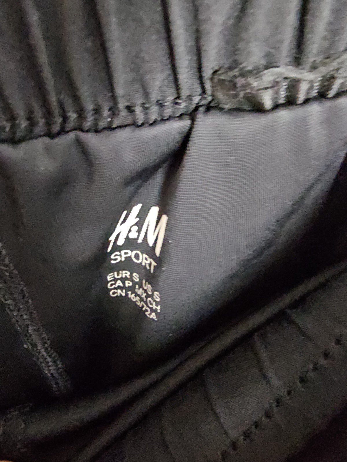 EK8893 Damen Shorts von H&M, Schwarz, Gr. S2