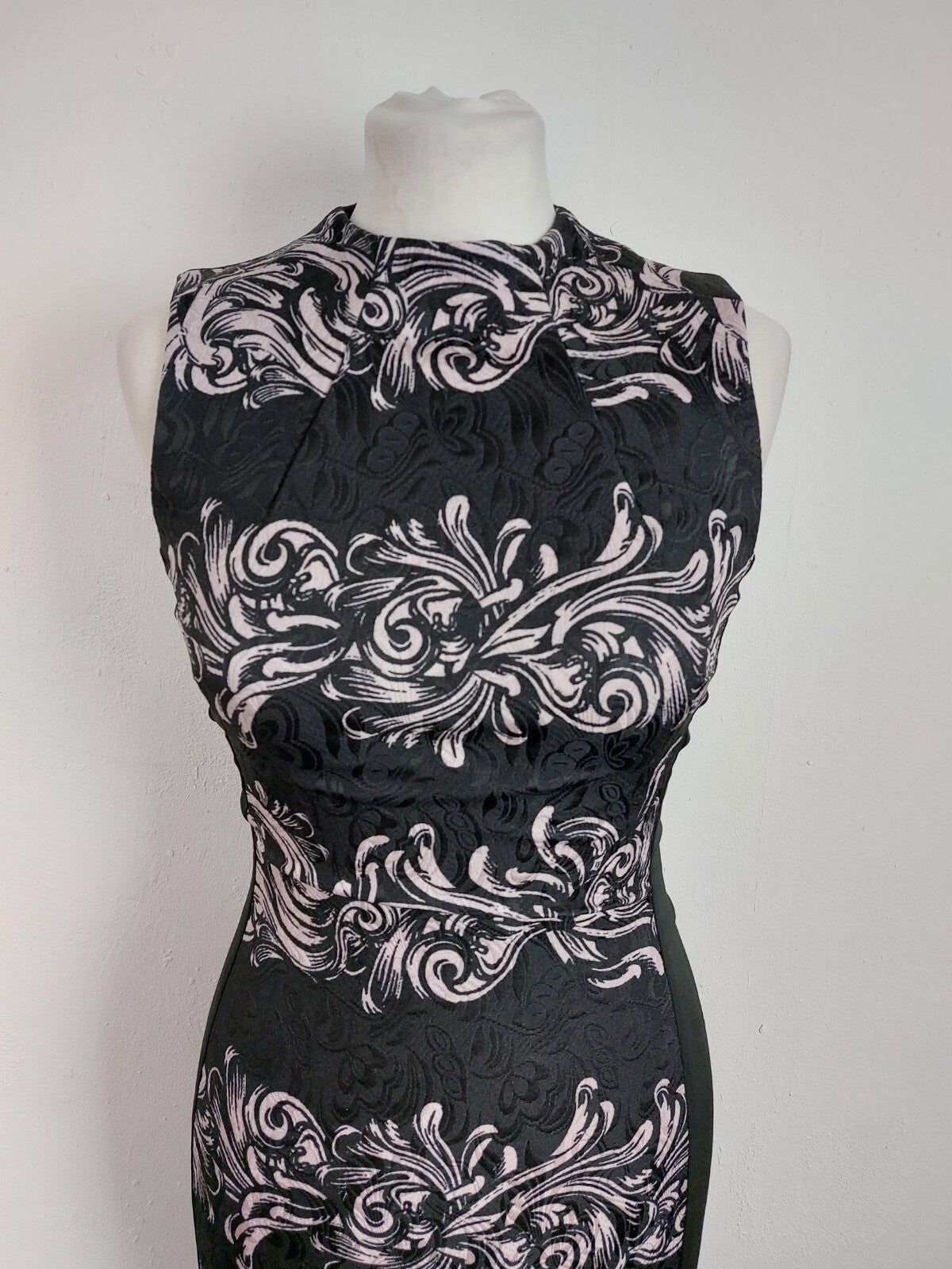 EK1373 Damen Kleid von H&M, schwarz mit Muster, Gr. 361