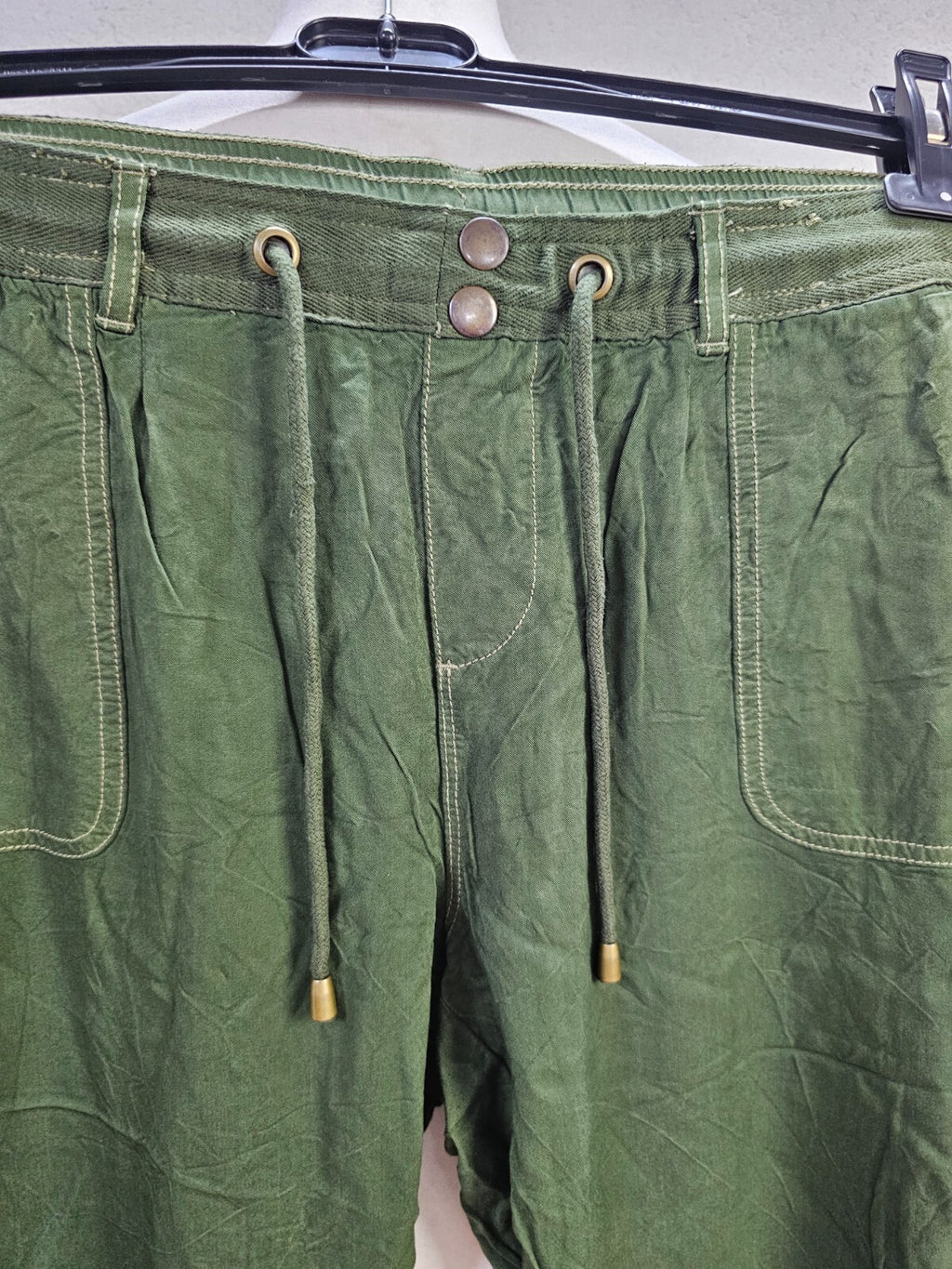 EK5795 Herren Shorts von Clockhouse, grün, Gr.481