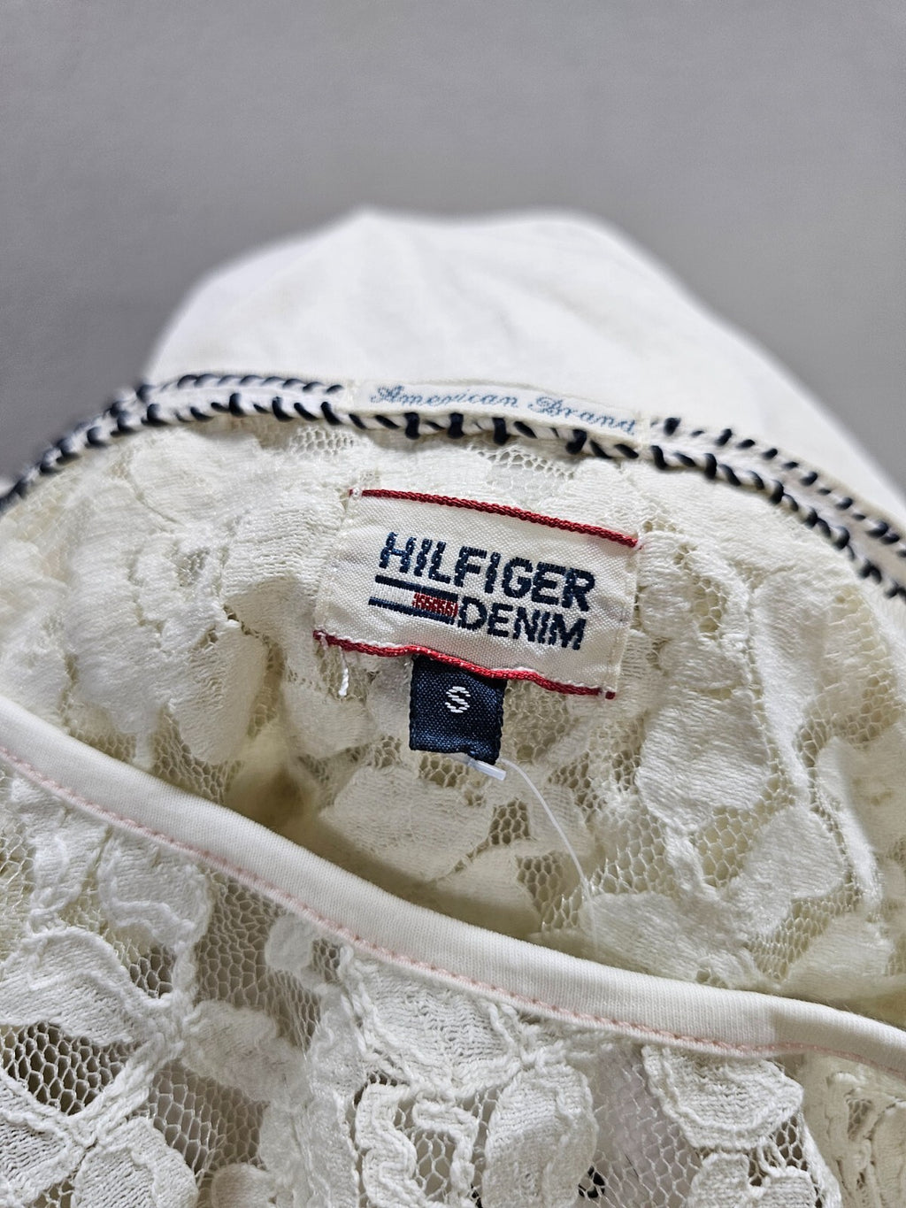 EK6195 Damen T-Shirt von Hilfiger, creme, Gr. S5