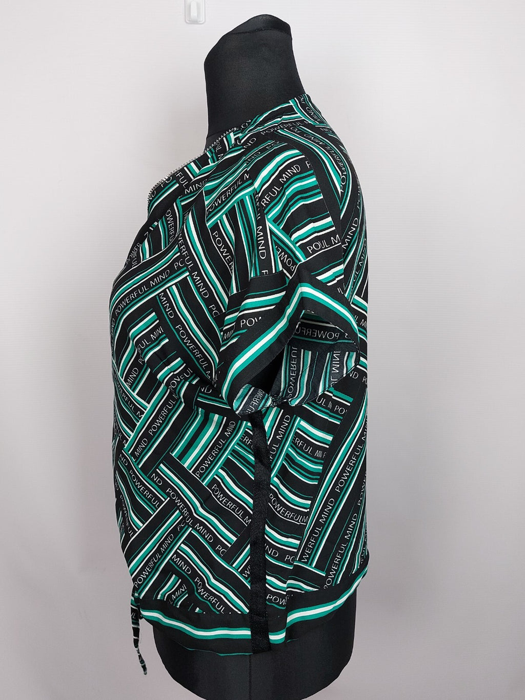 EK0910 Damen Bluse, schwarz/grün/weiß, Gr. 423