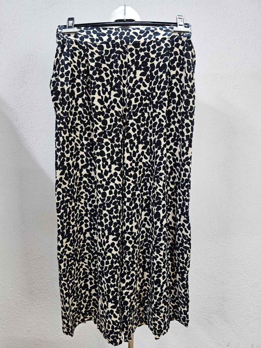 EK4379 Damen lockere Hose, leomuster, Gr. 360
