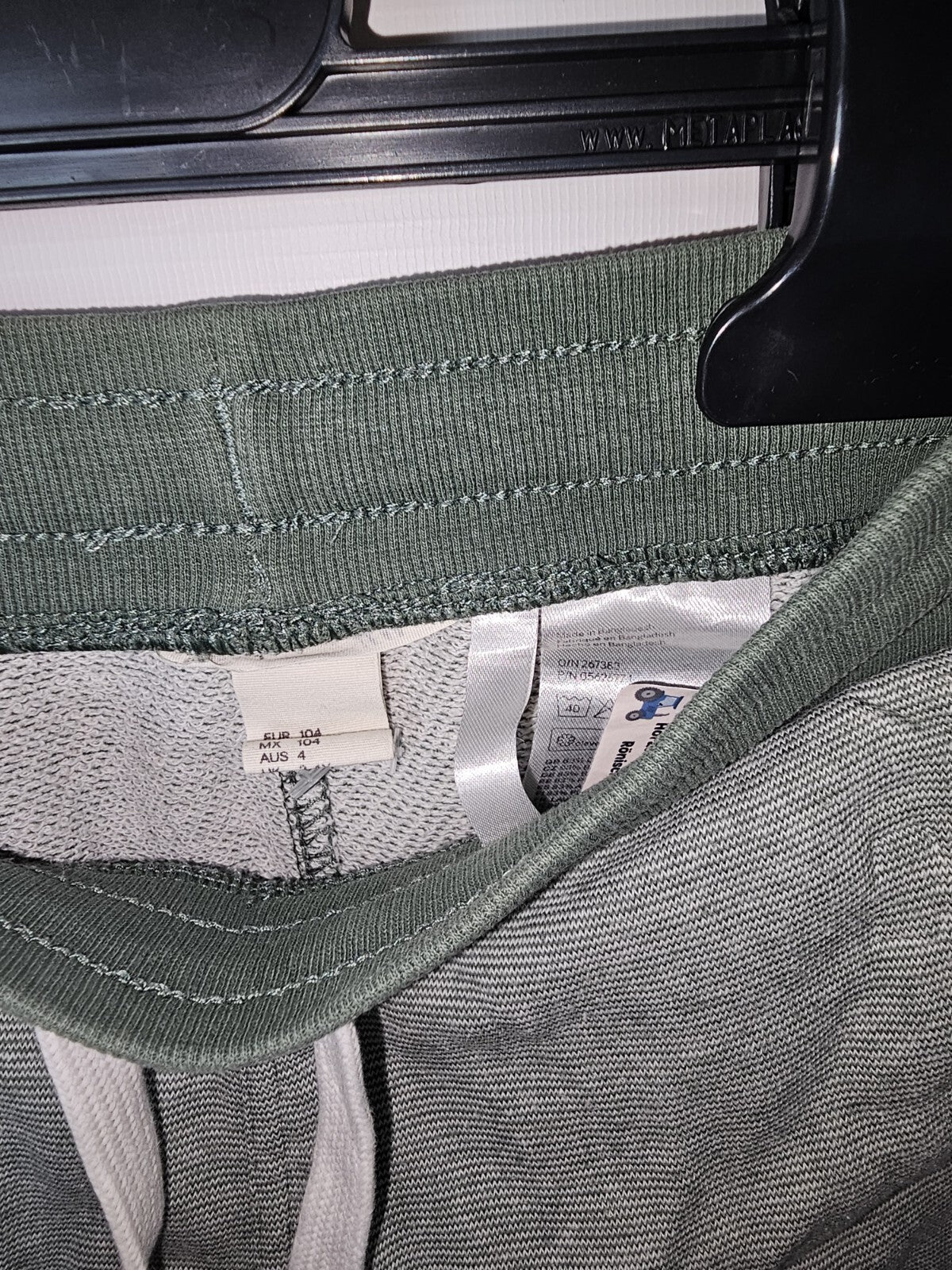 EK0005 Jungen Shorts von H&M, Grün, Gr.1041