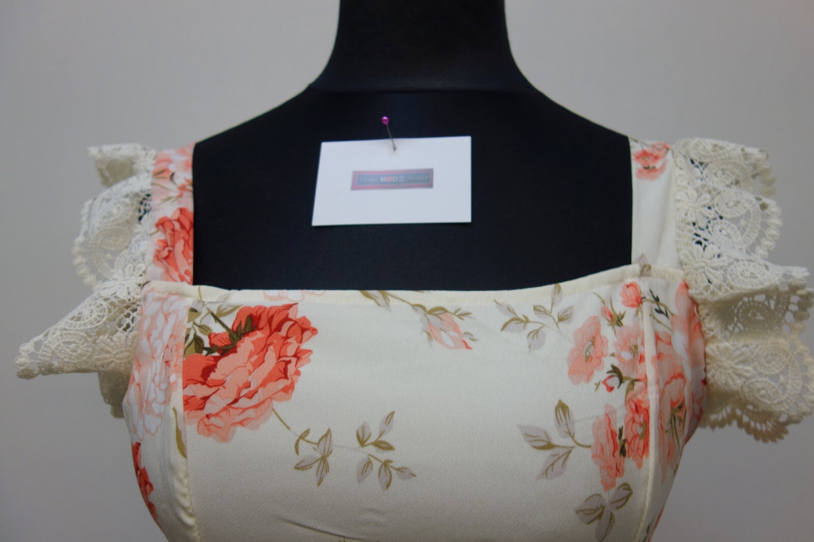 EK3744 Blumenkleid von Shein 2