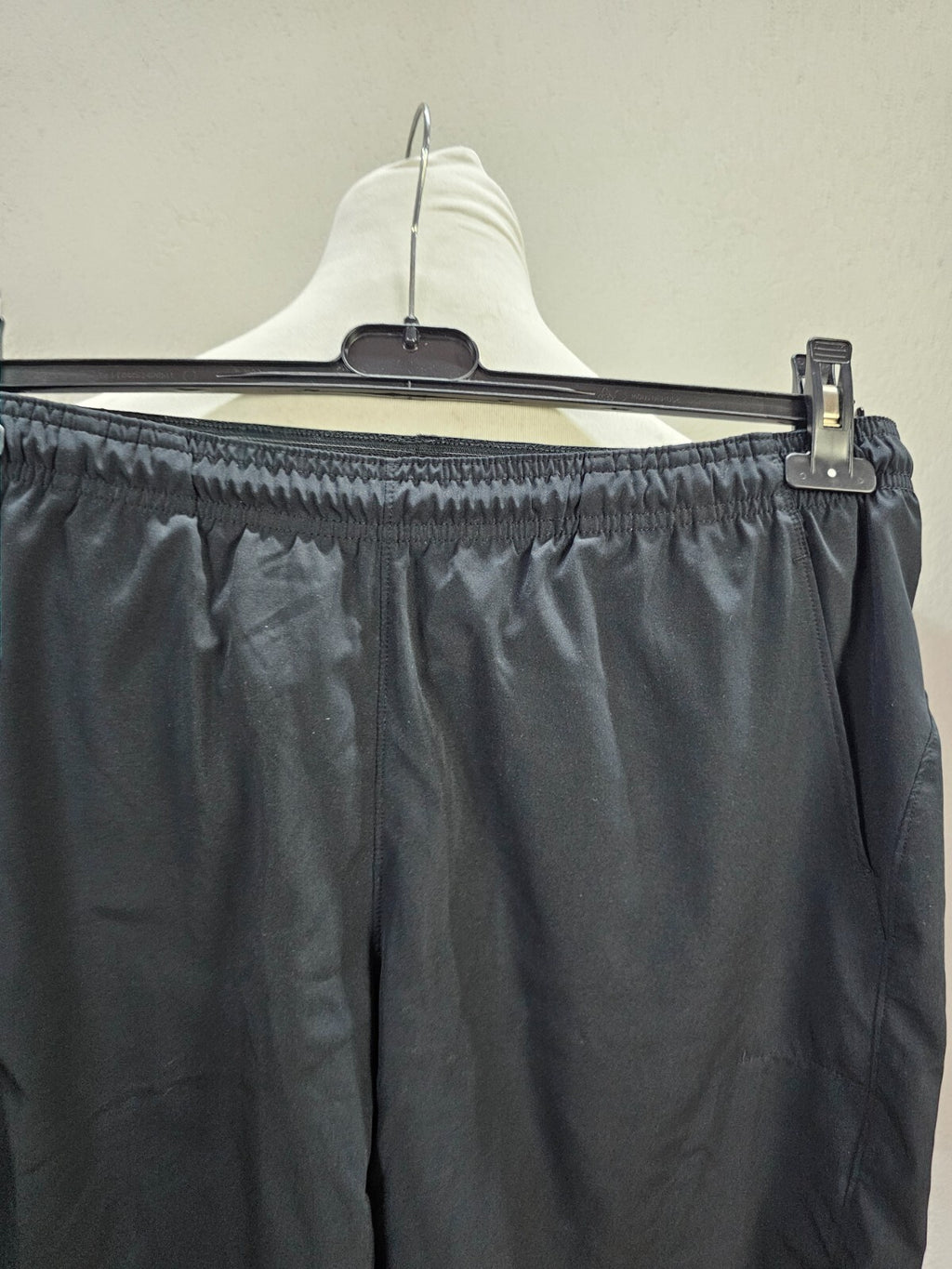 EK5519 Herren Sport Shorts von Wilson, schwarz, Gr.L1