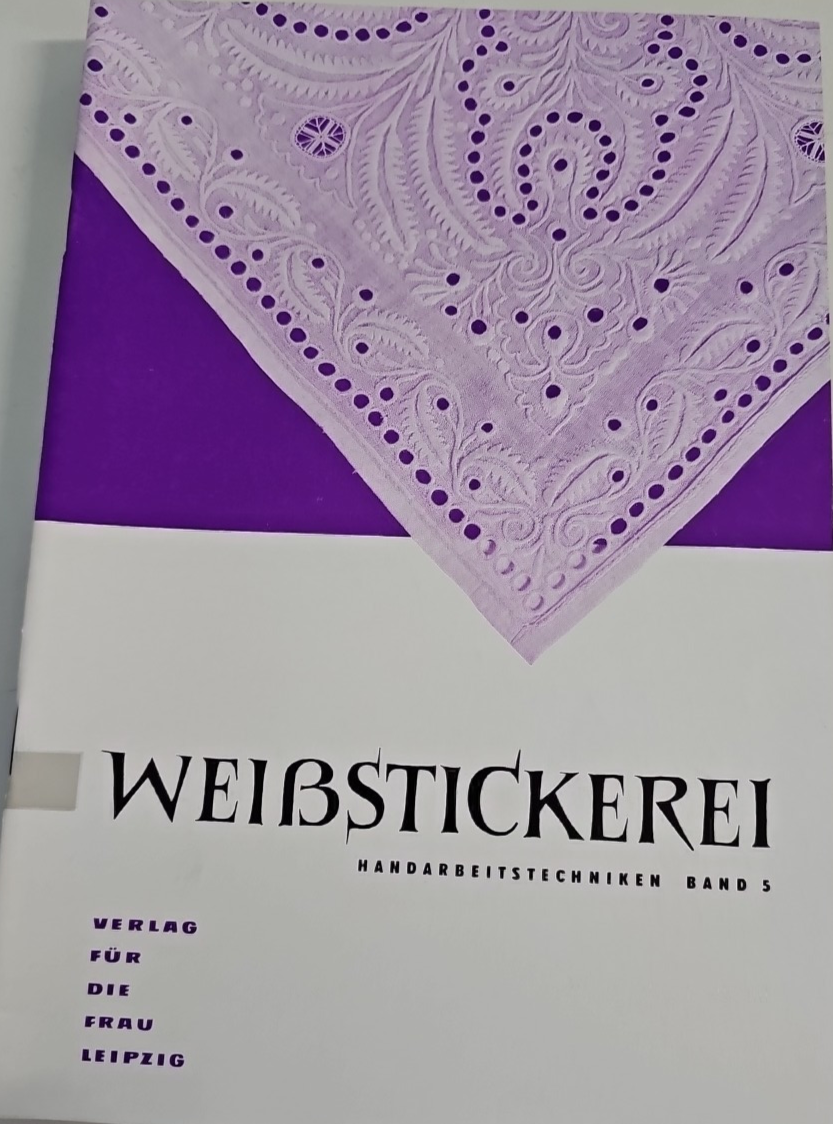 EK2729 Handarbeitstechniken Stricken, Weben, Durchbruch, Häkeln Bunstickerein...7