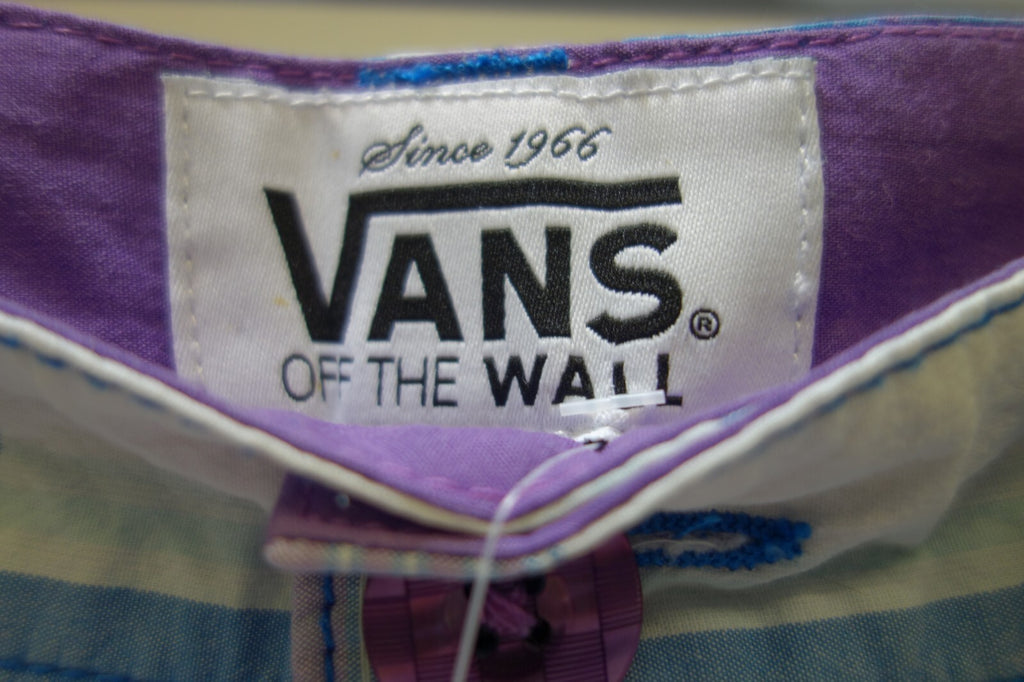 EK2071 Damen Shorts von Vans, kariert, gr. XS2