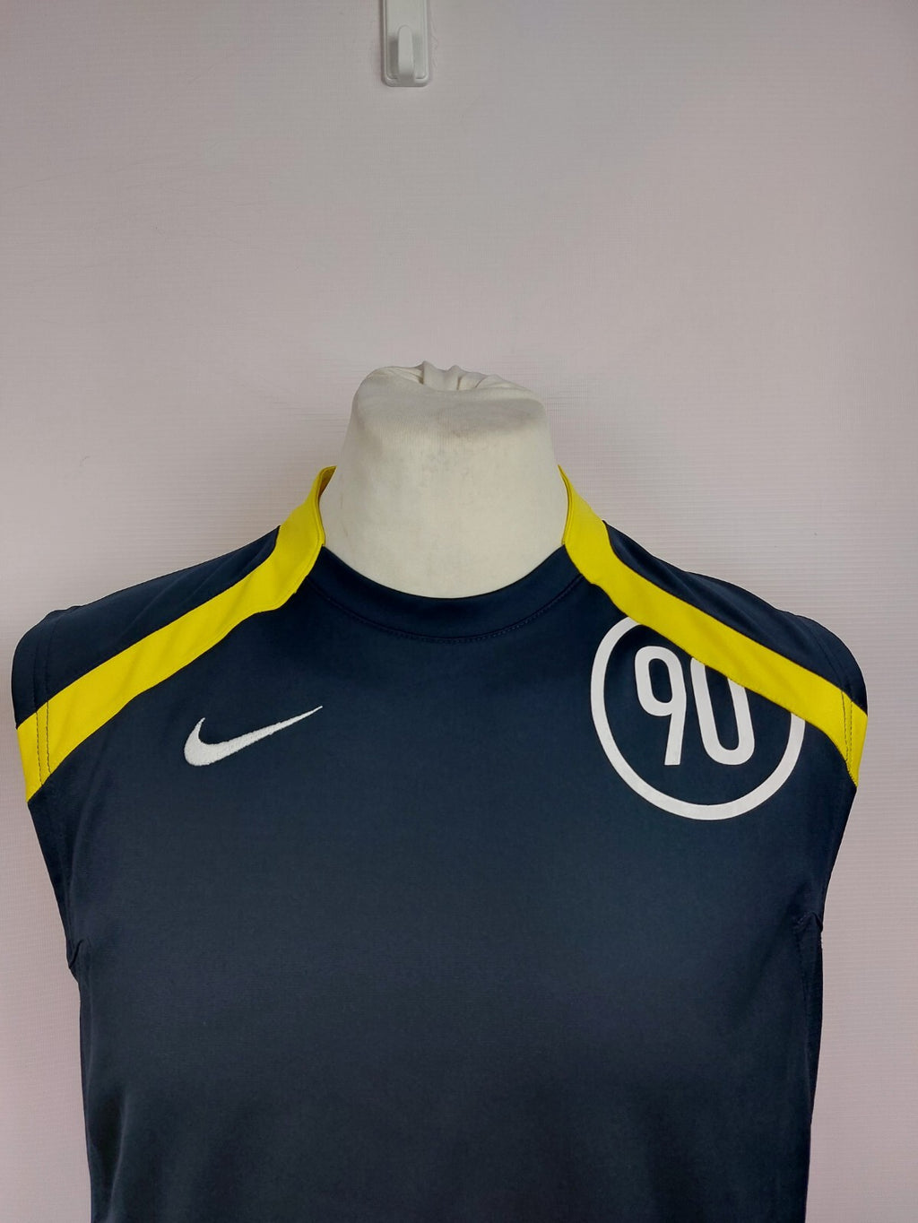 EK3000 Herren Sport Shirt von Nike, schwarz/gelb, Gr. M1