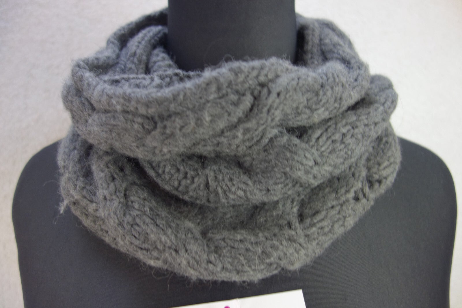 EK1998 Schal von edc, grau1