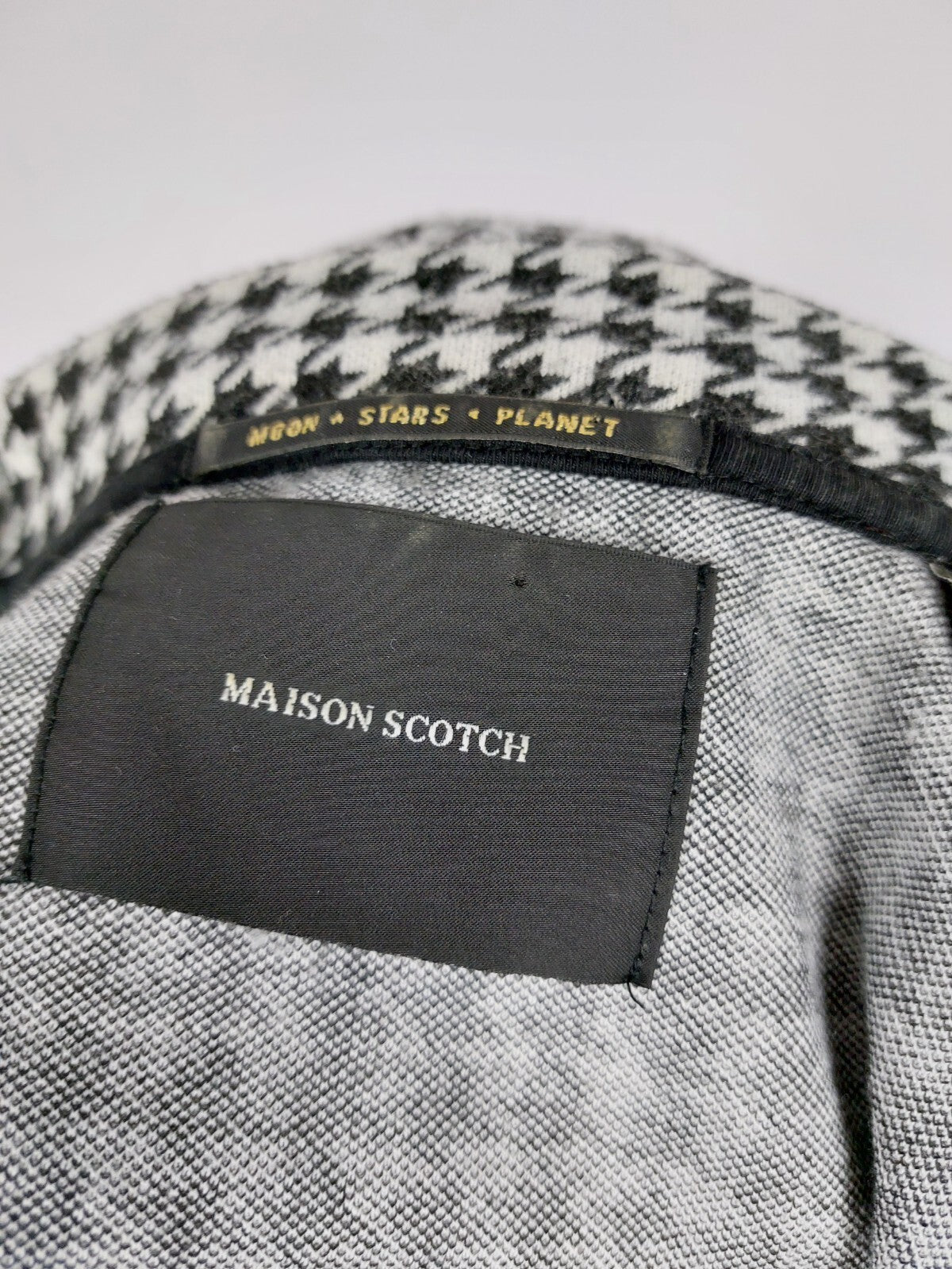 EK4408 Damen Jäckchen von Maison Scotch, schwarz/weiß, Gr. 16