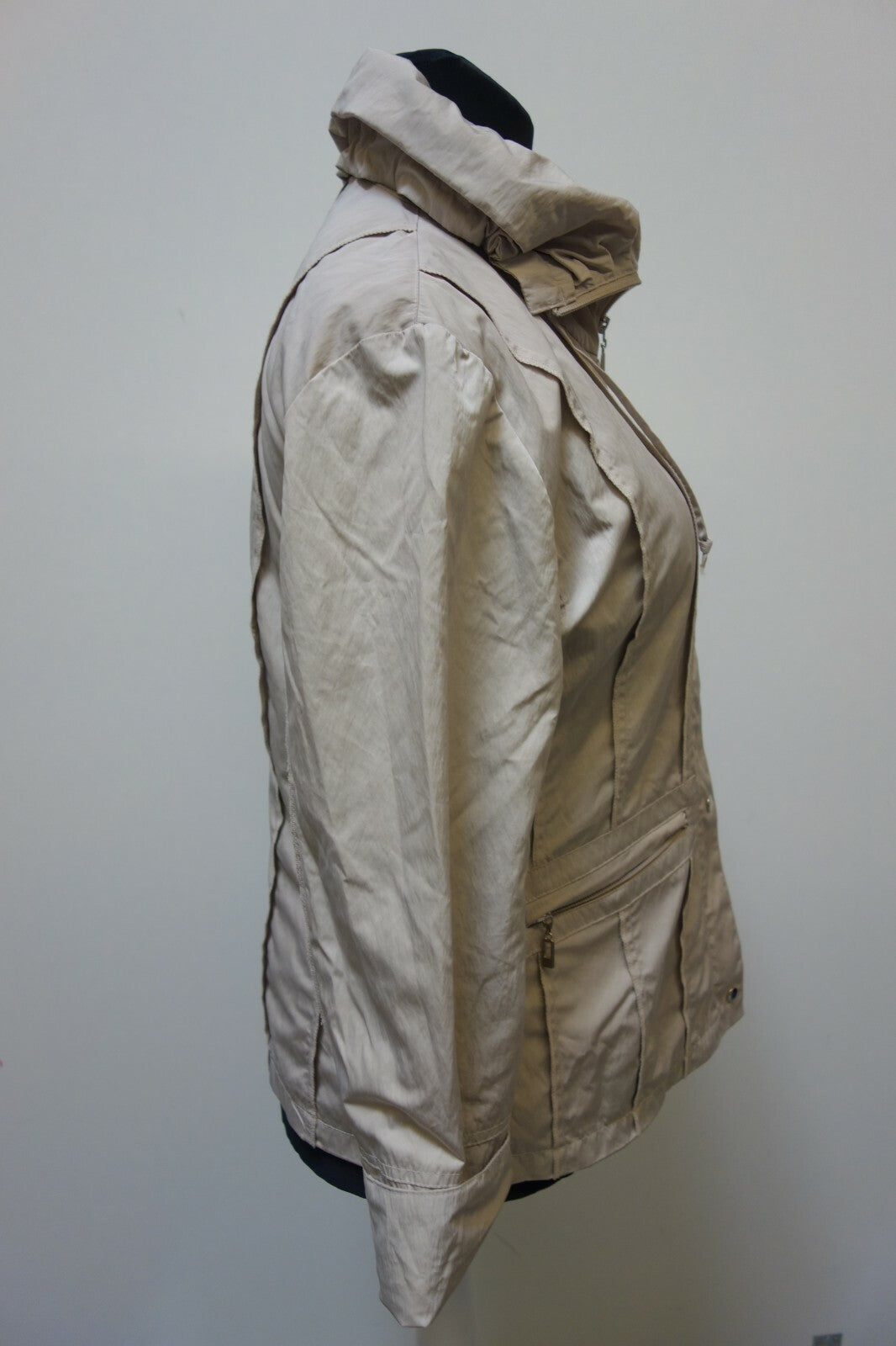 Tolle Übergangs Damen Jacke in beige Gr 40 E990 Windfield2