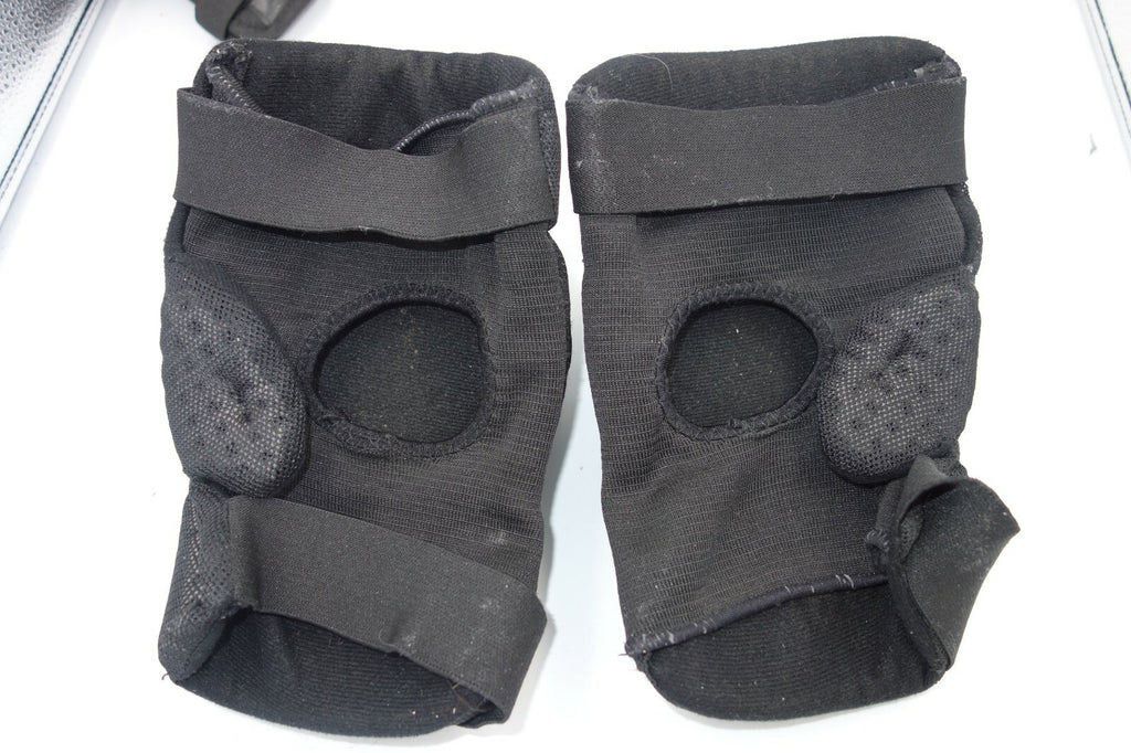 ES0275 Knie und Handschoner fürs skaten, schwarz4