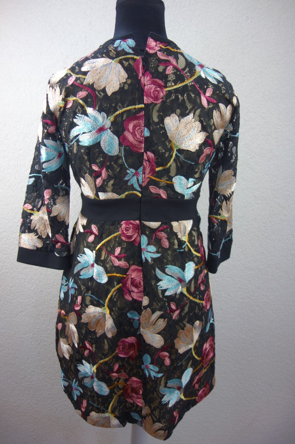 EK4189 Damen Kleid von United Colors of Benetton, schwarz mit Blumen, Gr. L3