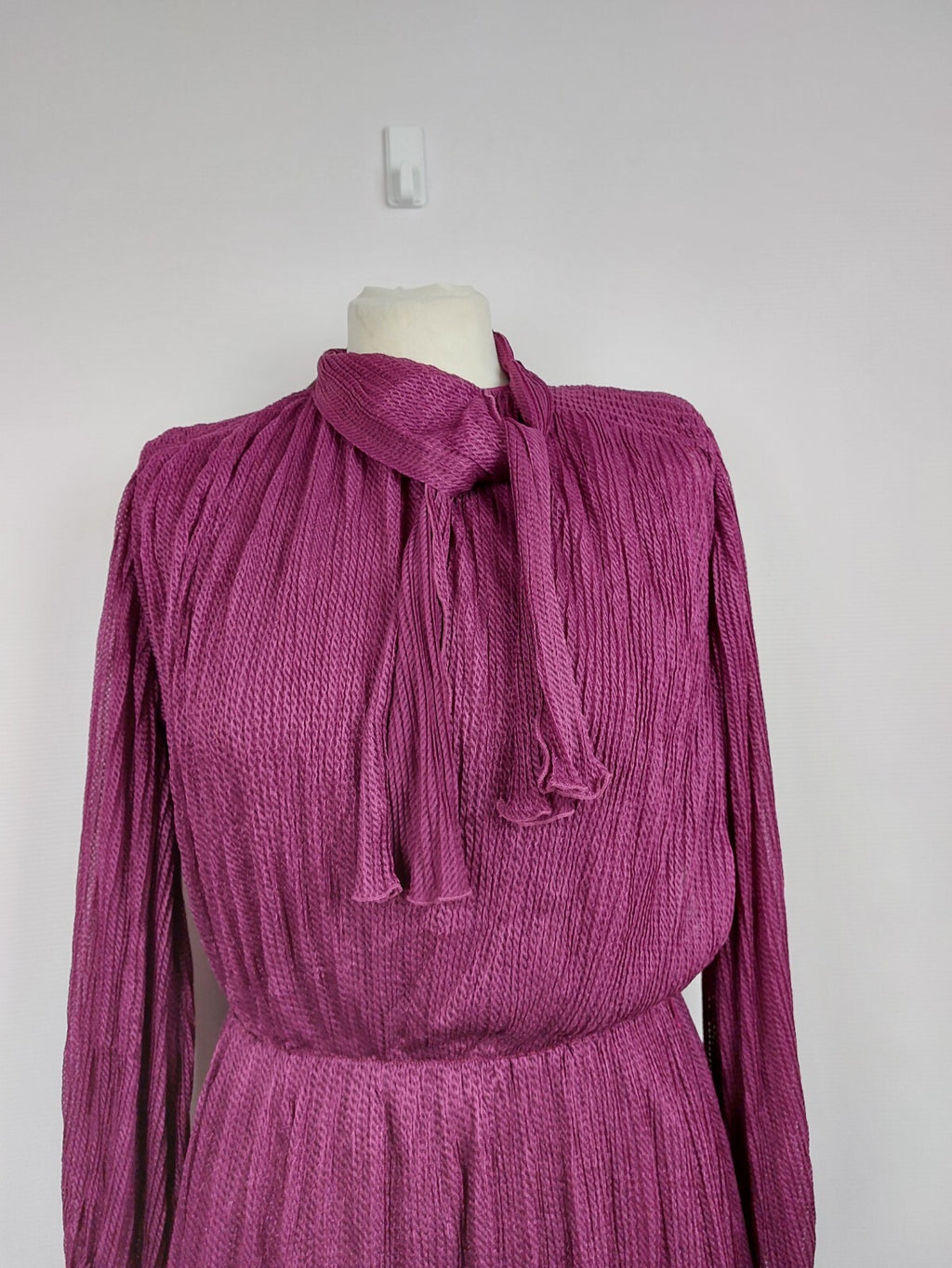 EK2486 Lila Schluppenkleid von FINK für Damen, Gr. 401