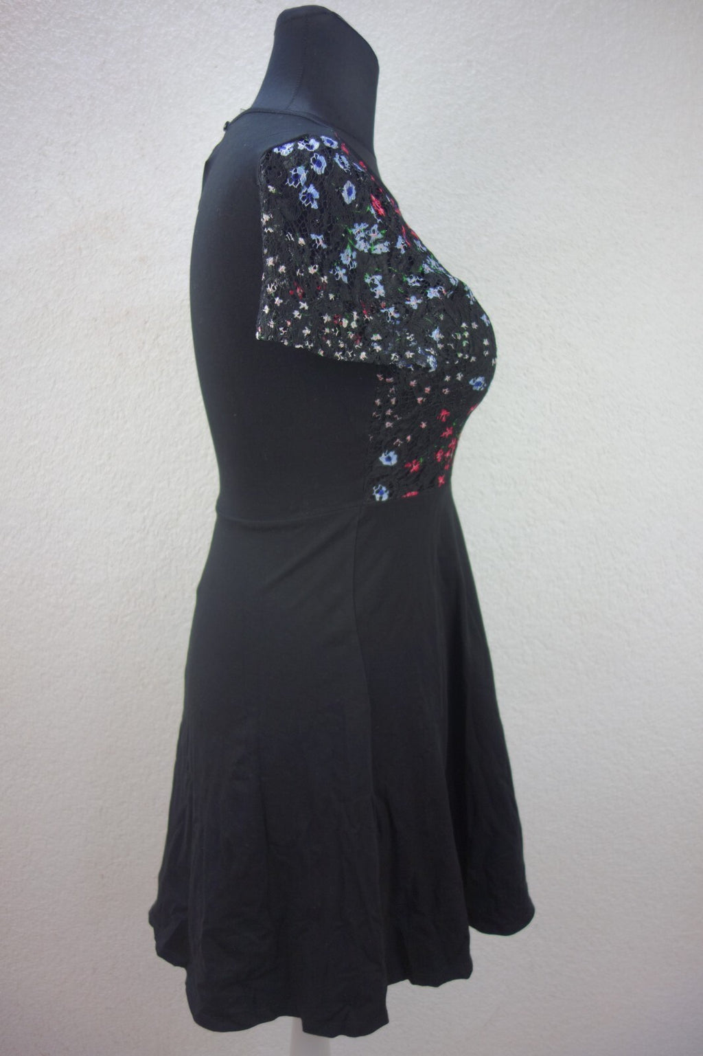 EK1304 Damen Kleid von Dorothy Perkins, schwarz mit gemusterter Spitze, Gr.403