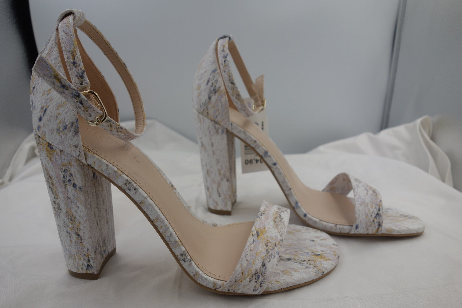 ES0516 Sandalen von Justfab Gr. 38,52