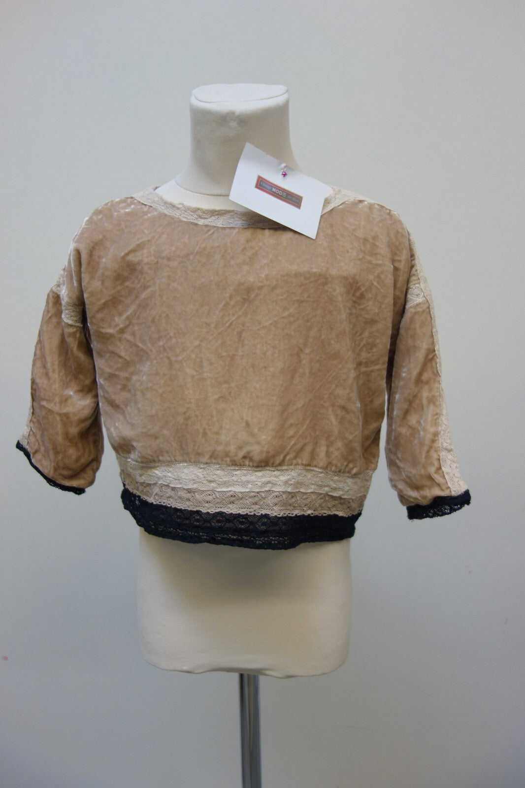 EK3313 Samt Oberteil von bass10. beige, Gr. 60