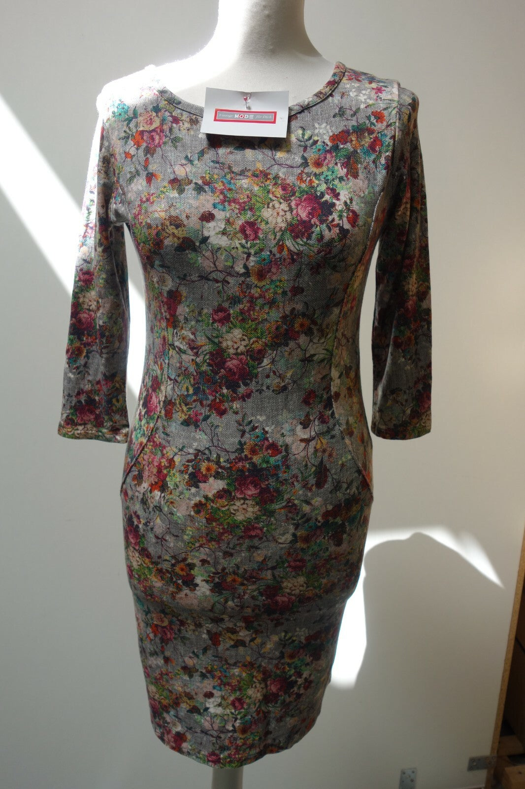 EK0364 Damen Kleid von Baléan, geblümt, S0