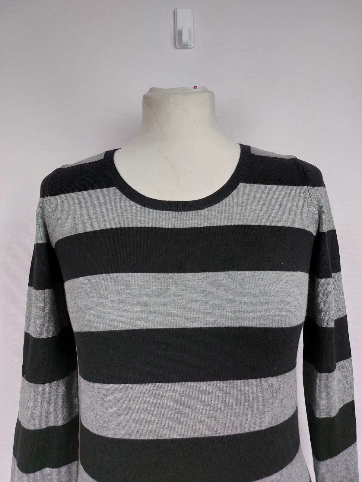 EK4661 Damen Pullover von EDC, grau-schwarz, Gr.XS1