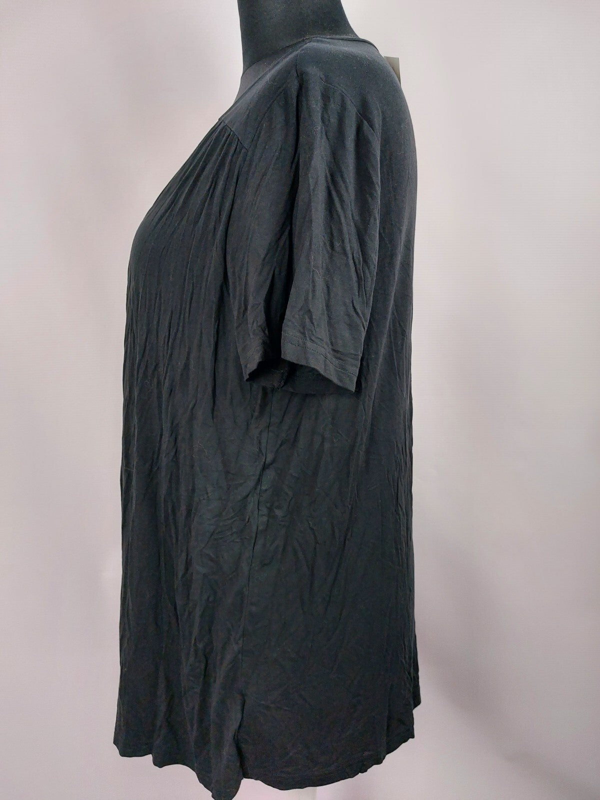 EK0008 Damen Shirt von bpc, schwarz, mit Punkten, Gr. 44/463