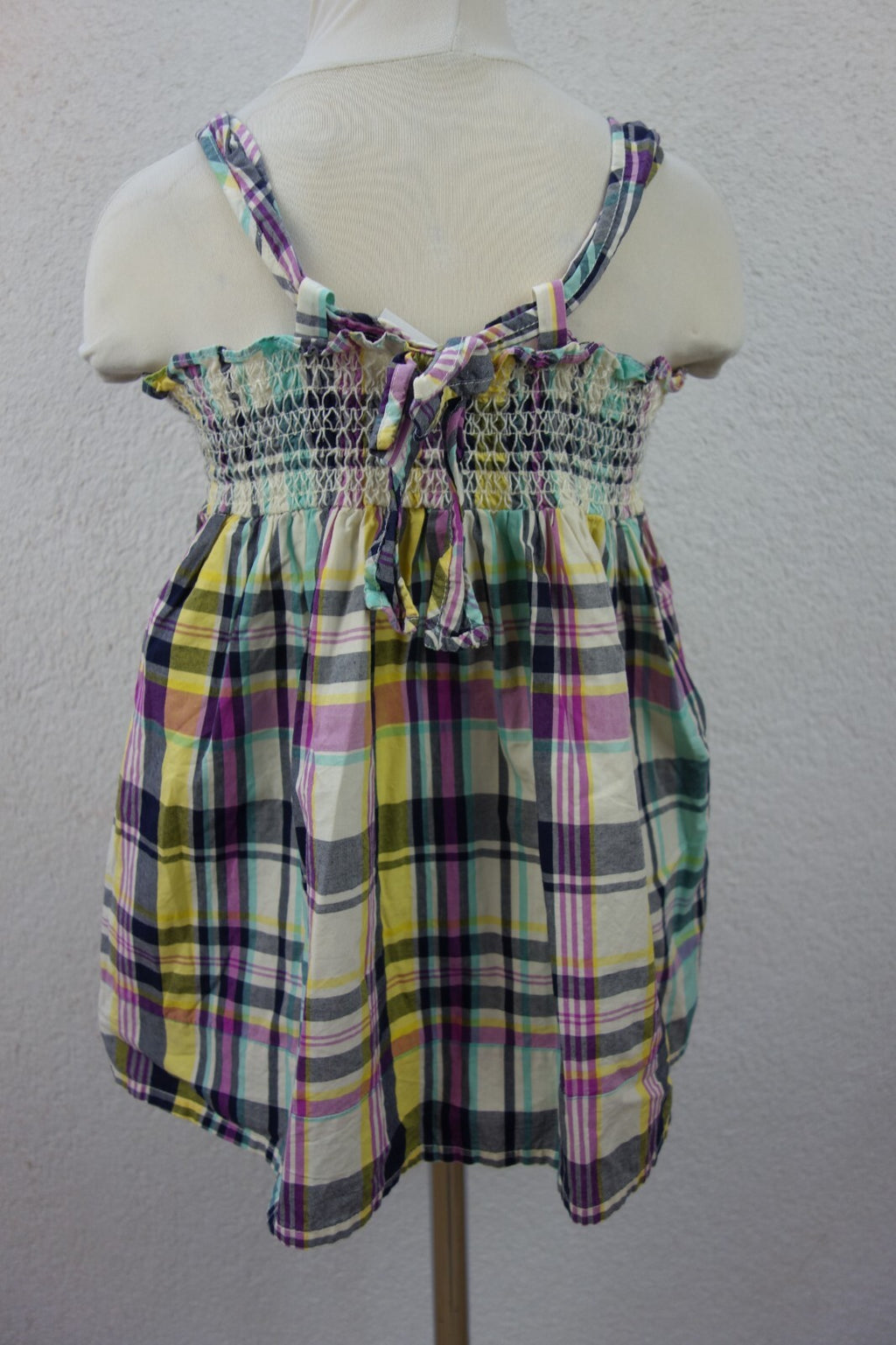 EK0095 Mädchen Kleid von OshKosh, kariert, Gr. 140/1463