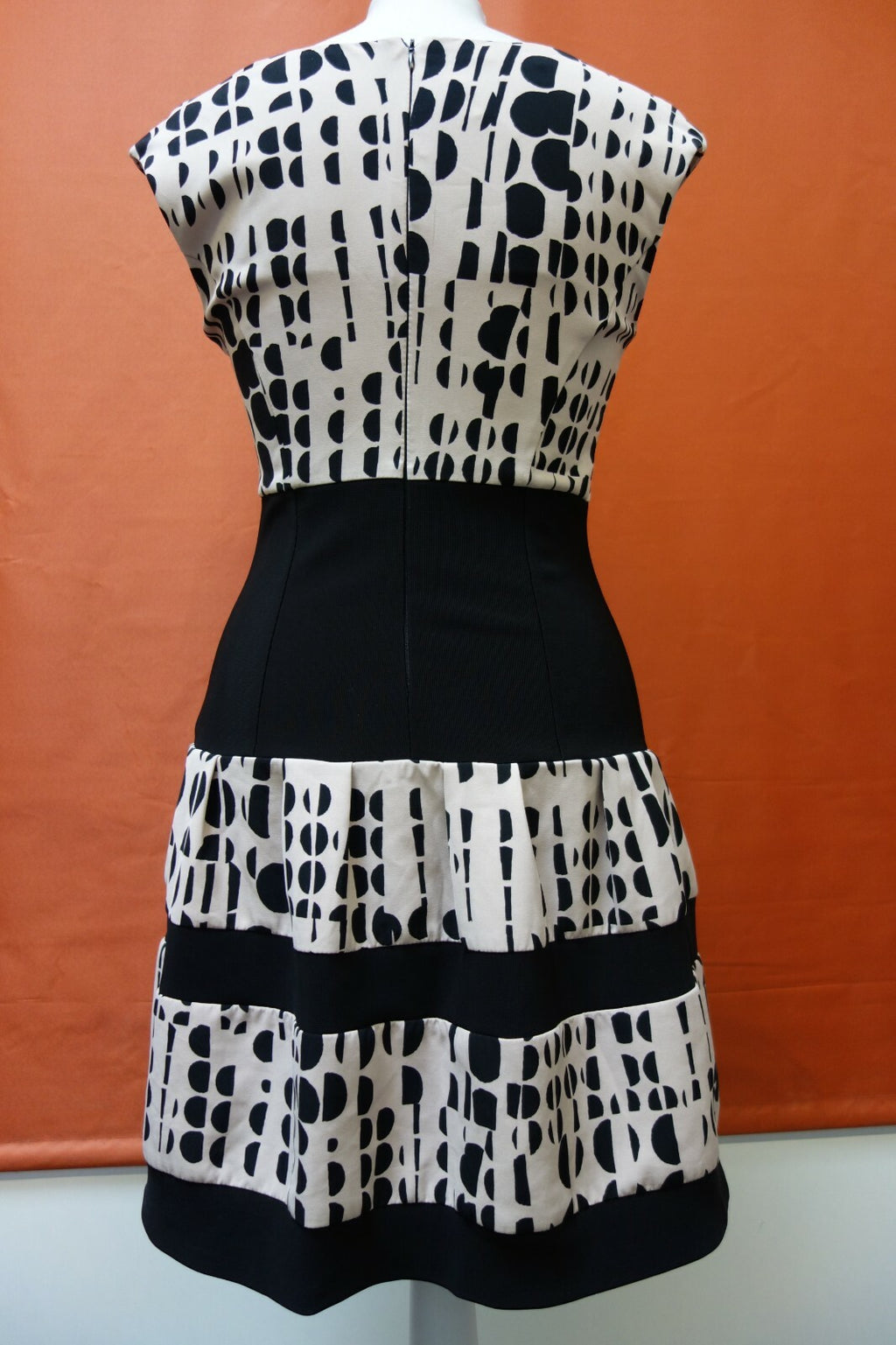EK0213 Damen Kleid von Nuna Lie, S3
