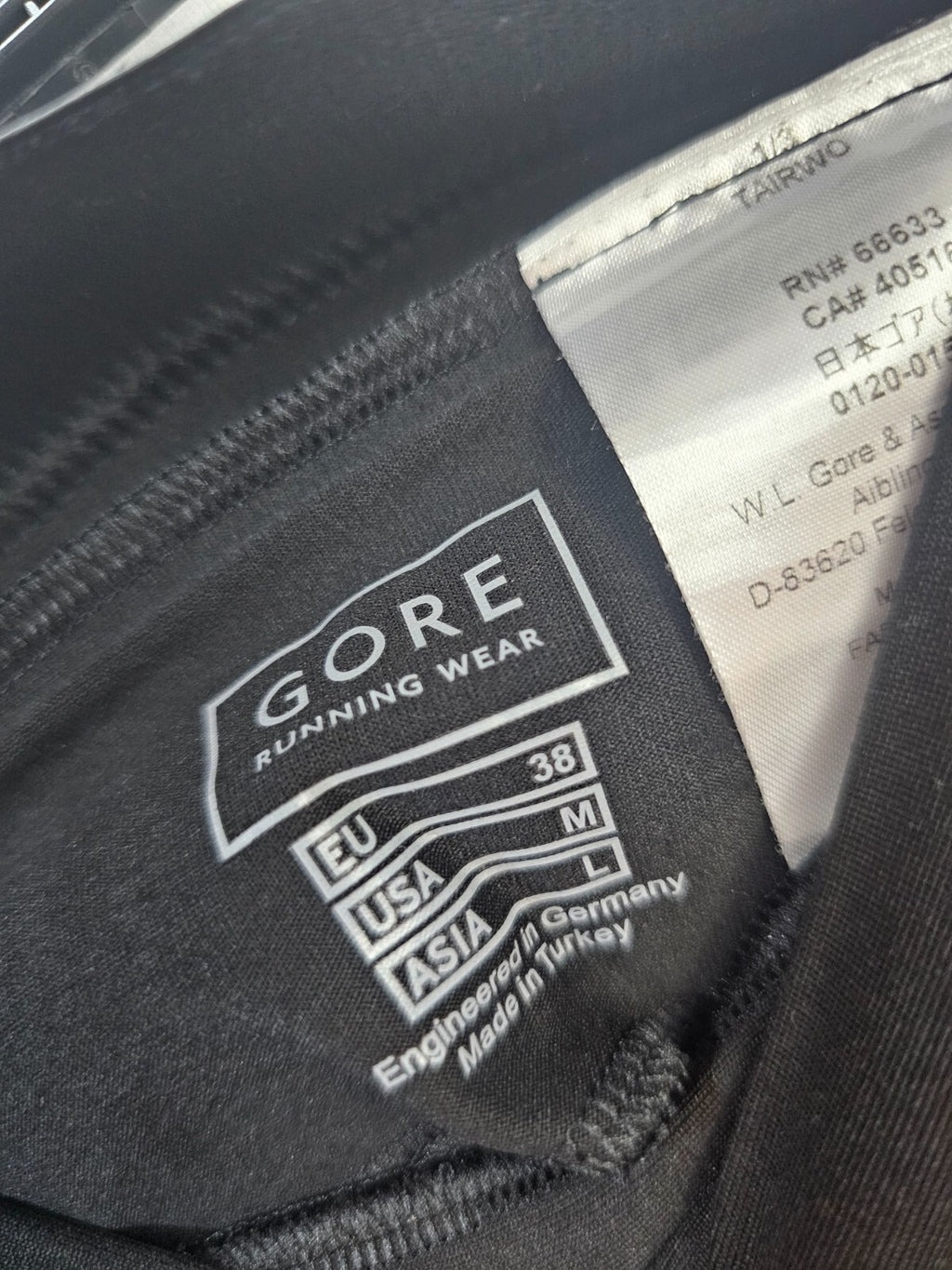 EK1564 Damen kurze Sporthose von Gore, schwarz, Gr. M4