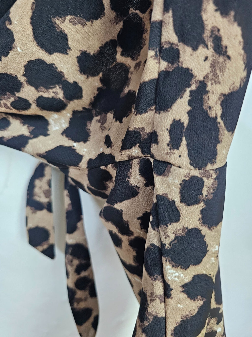 EK6063 Damen Hose von SheIn, braun-schwarz, Leo-Muster, Gr.S5