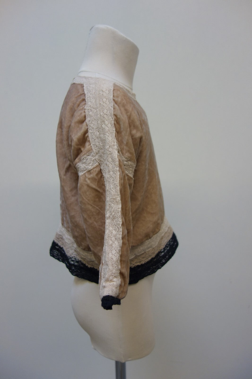 EK3313 Samt Oberteil von bass10. beige, Gr. 62