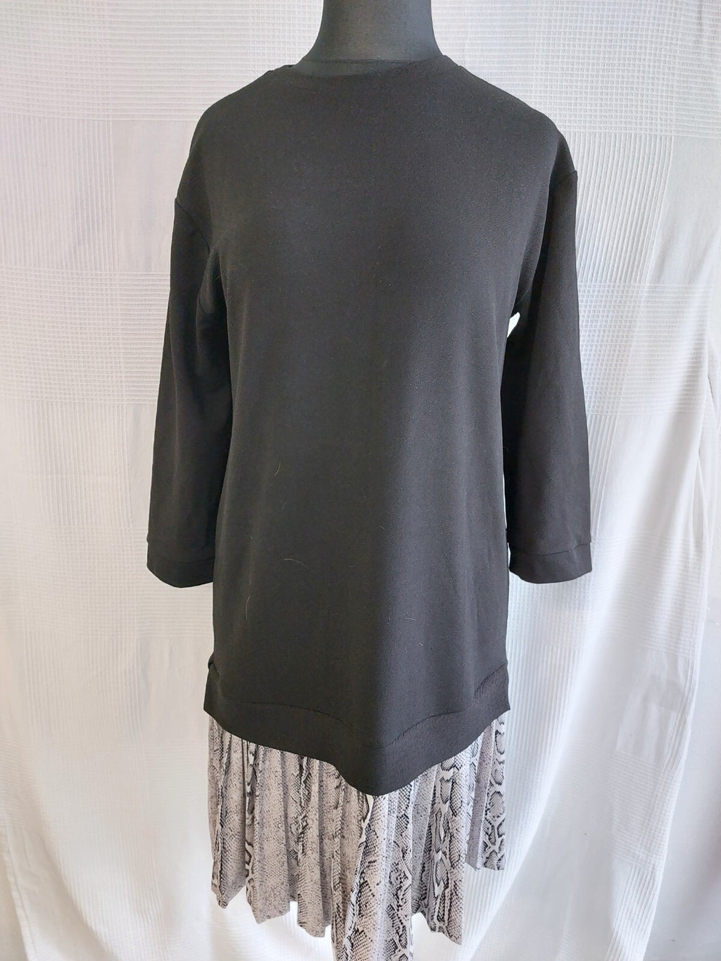 EK1434 Damen Kleid von Asos, schwarz, Gr.400
