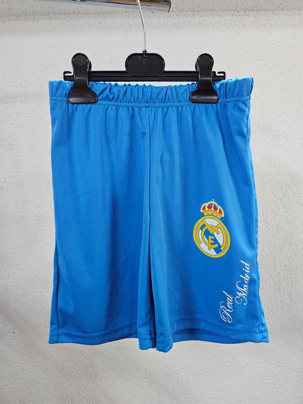 EK5772 Jungen Sporthose kurz von Real Madrid, blau, Gr. 104/1100