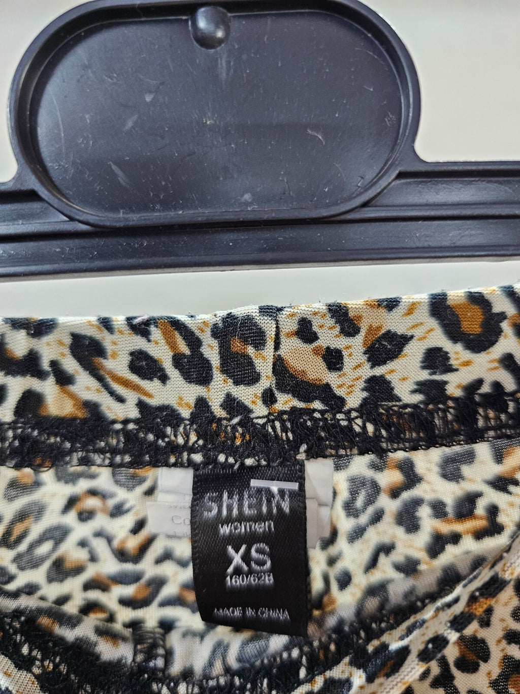EK5754 Damen Stoff Shorts von SheIn, Leolook, Gr. XS2