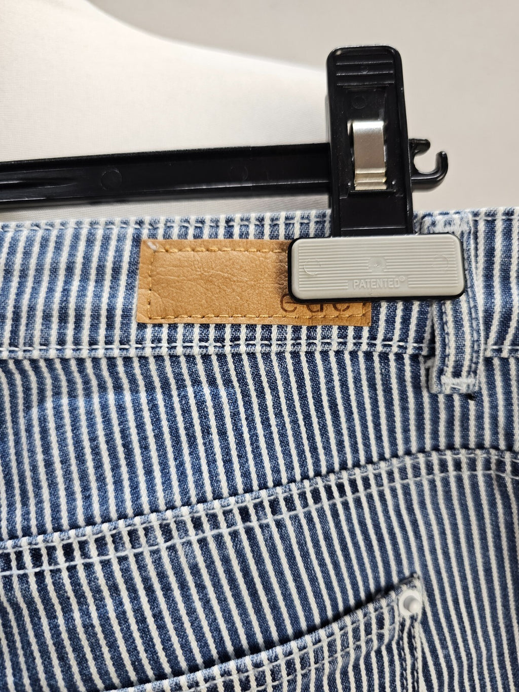 EK5816 Damen Shorts von EDC, weiß-blau, Gr.366
