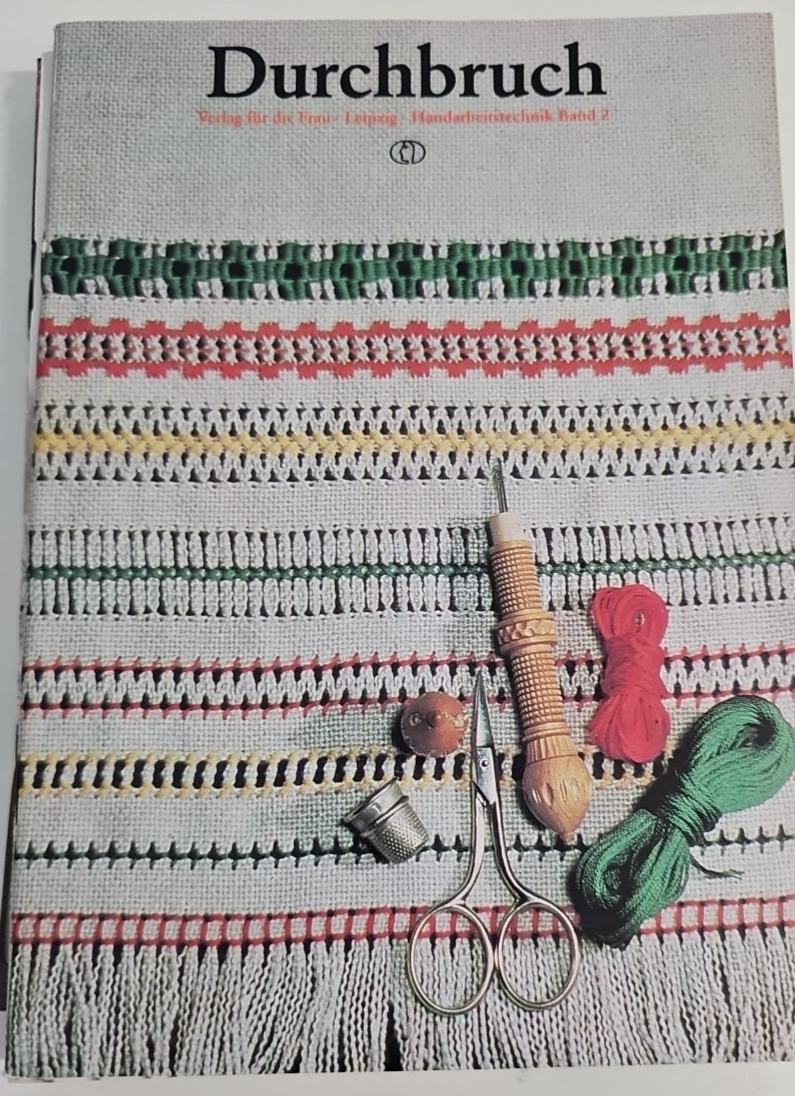 EK2729 Handarbeitstechniken Stricken, Weben, Durchbruch, Häkeln Bunstickerein...12