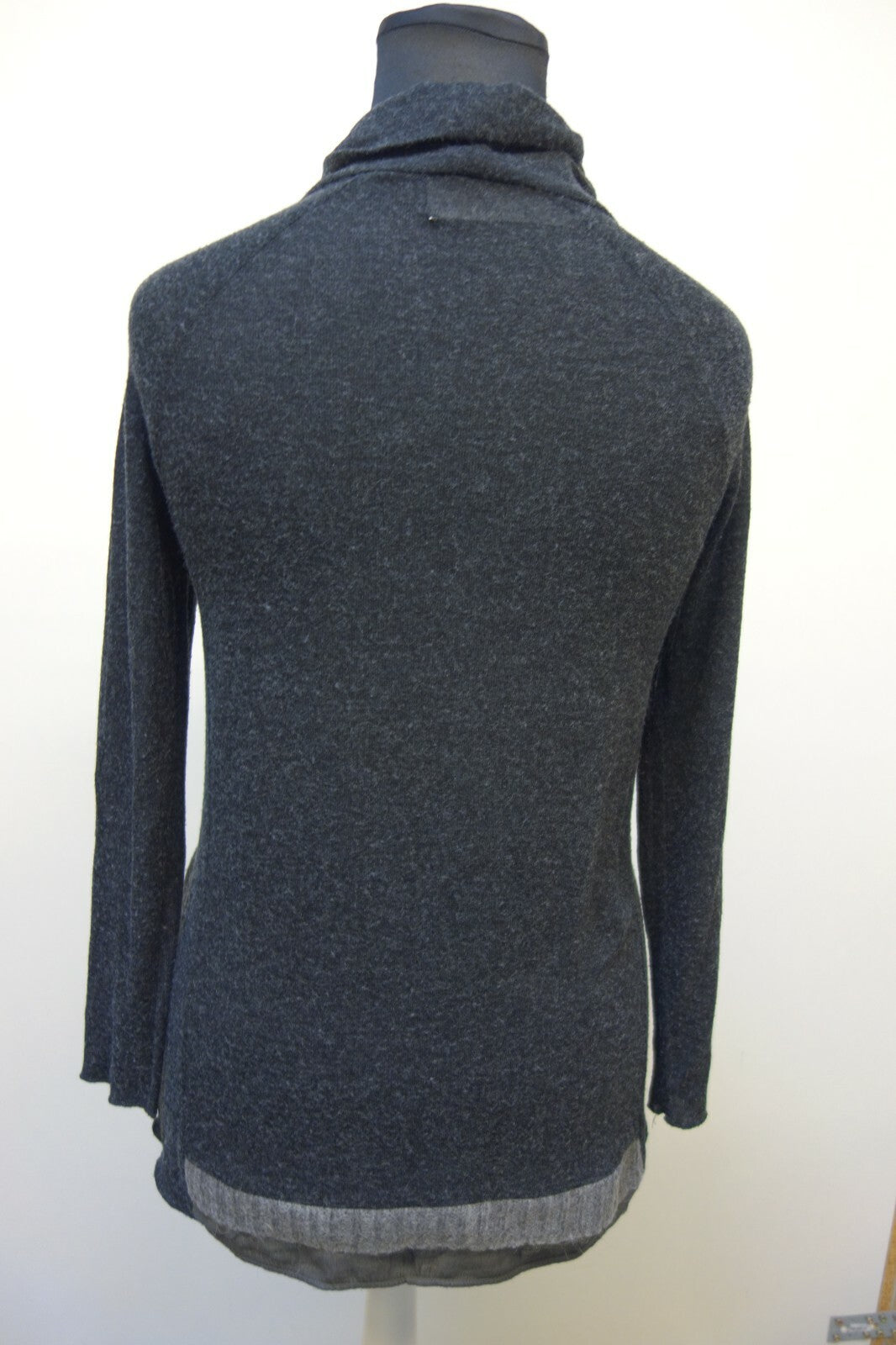 EK0304 Damen Langarmshirt von BiBa, schwarz-grau, Gr. S4