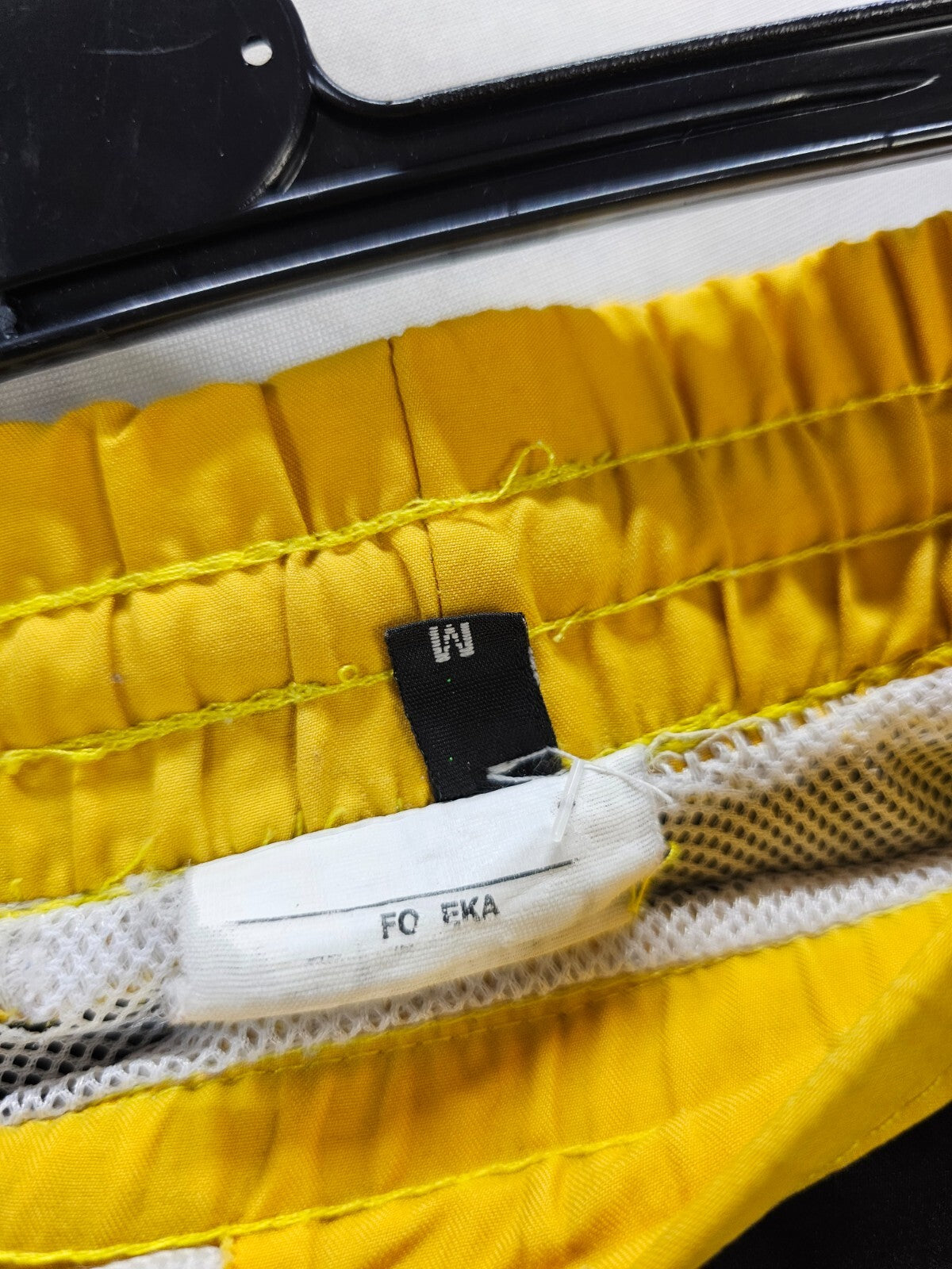 EK6155 Herren Badehose, schwarz/gelb, Gr. M4
