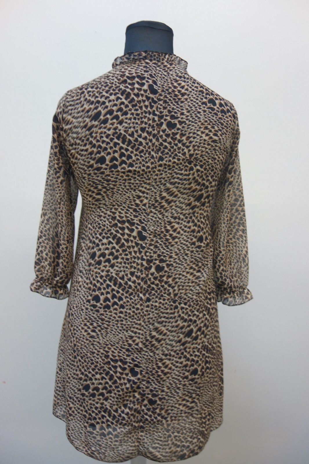 EK2391 Damen Kleid von Hailys Größe M braun, beige, schwarz gemustert3