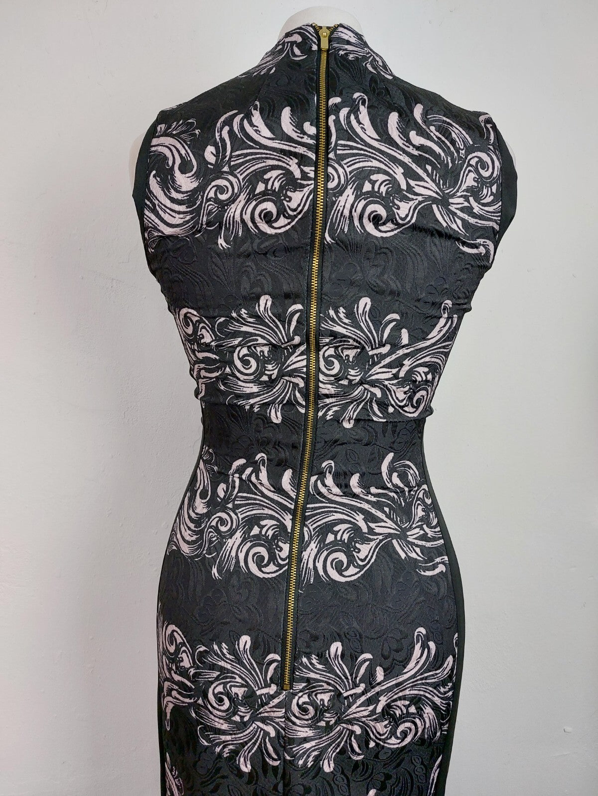 EK1373 Damen Kleid von H&M, schwarz mit Muster, Gr. 364