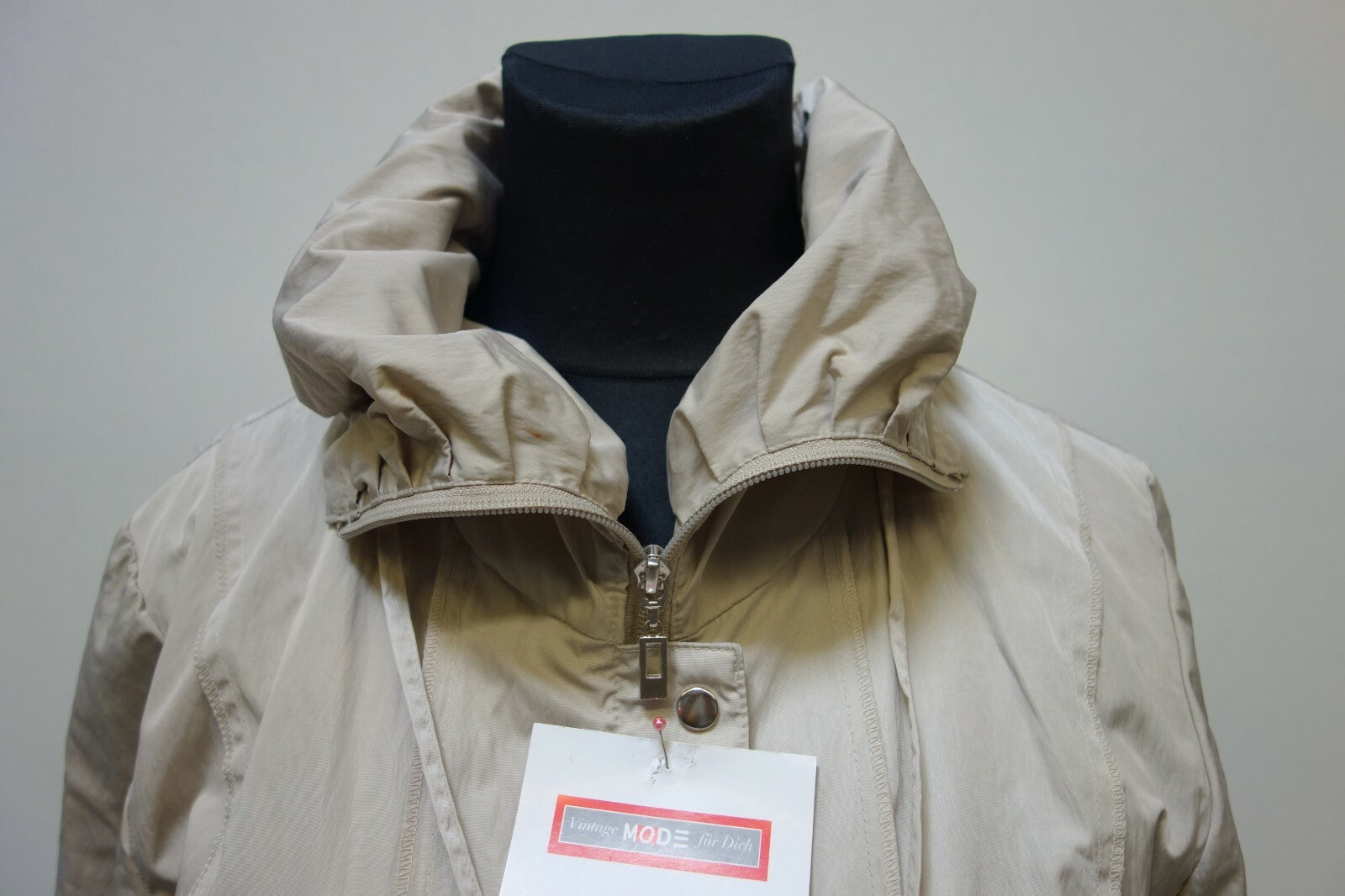 Tolle Übergangs Damen Jacke in beige Gr 40 E990 Windfield1