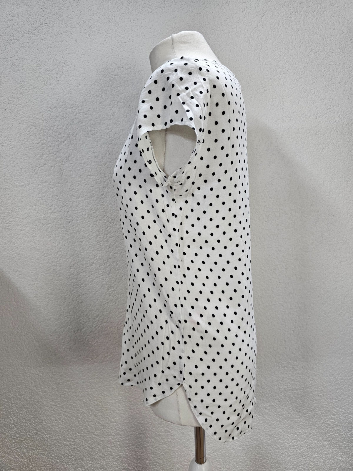 EK6204 Damen T-Shirt von Vero Moda, weiß, schwarz gepunktet, Gr. S2