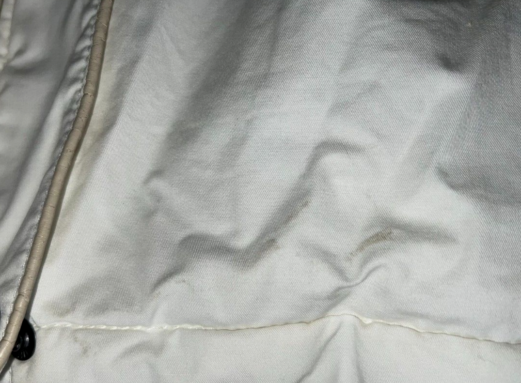 EK3723 Weiße Winterjacke für Damen von Clockhouse 5