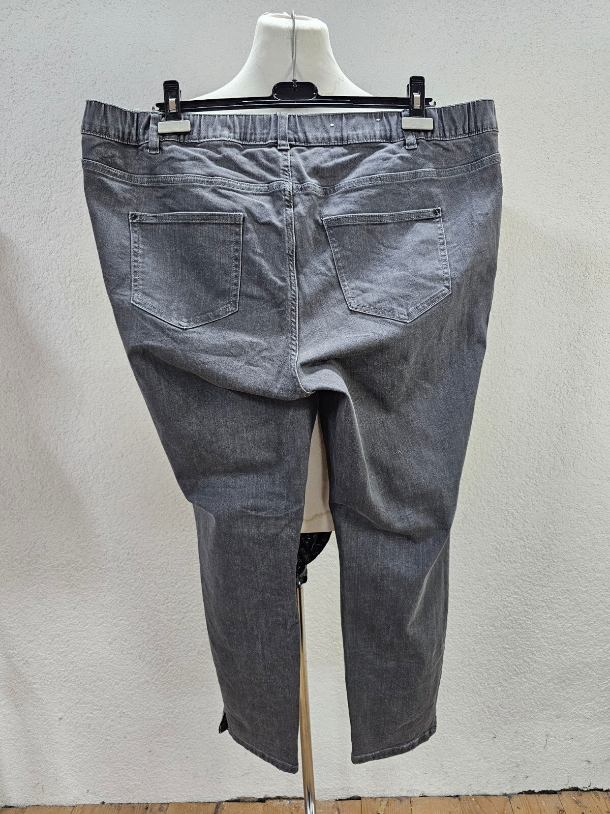 EK0903 Damen Jeans von Tchibo, grau, Gr.504