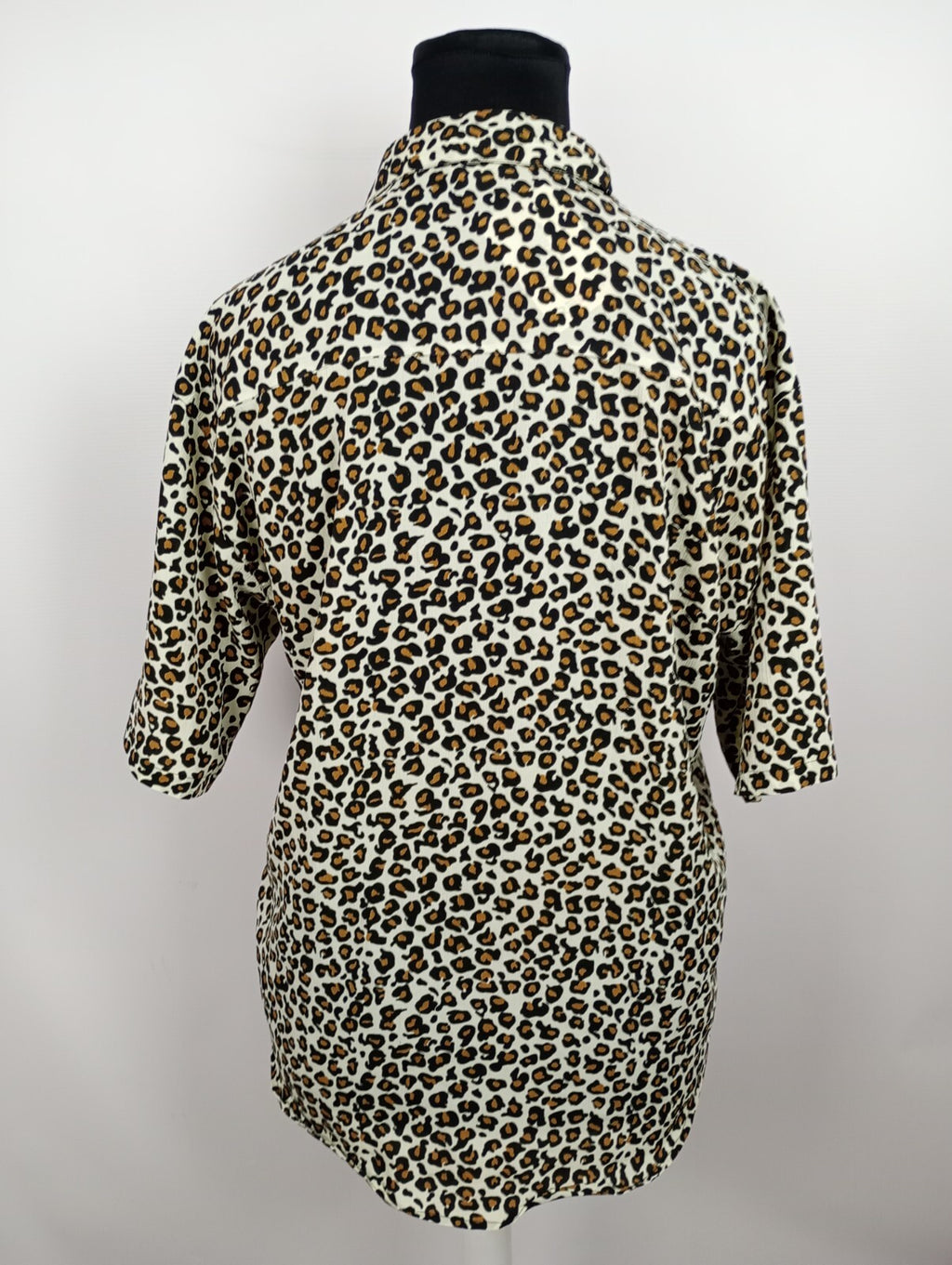 EK2305 Damen Bluse von Prianka´s, leoprint, G. XXL4