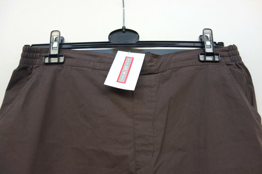 EK1101 Herren Hose von adidas, braun, Gr. M1