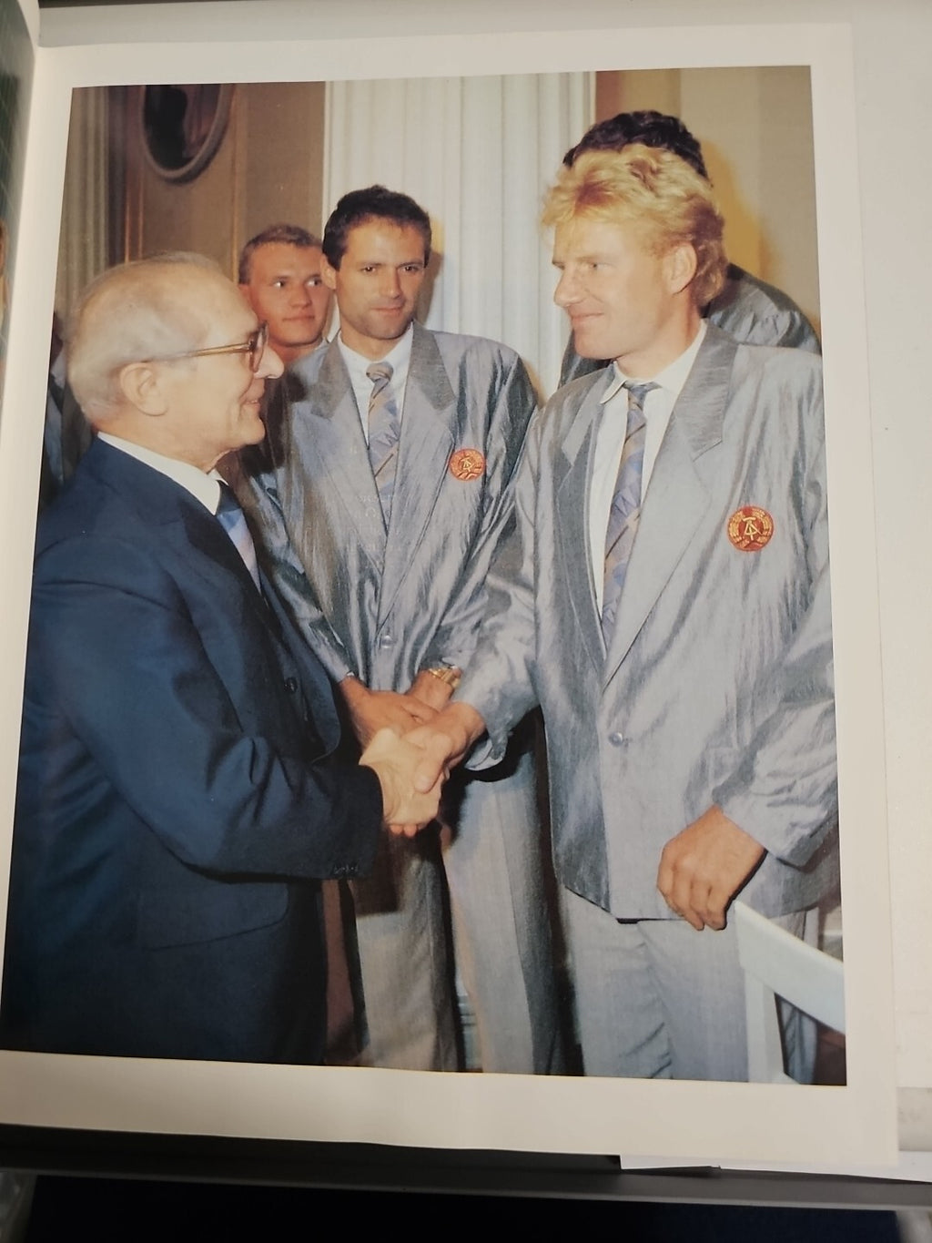 EB1490 Buch Olympische Spiele  19882